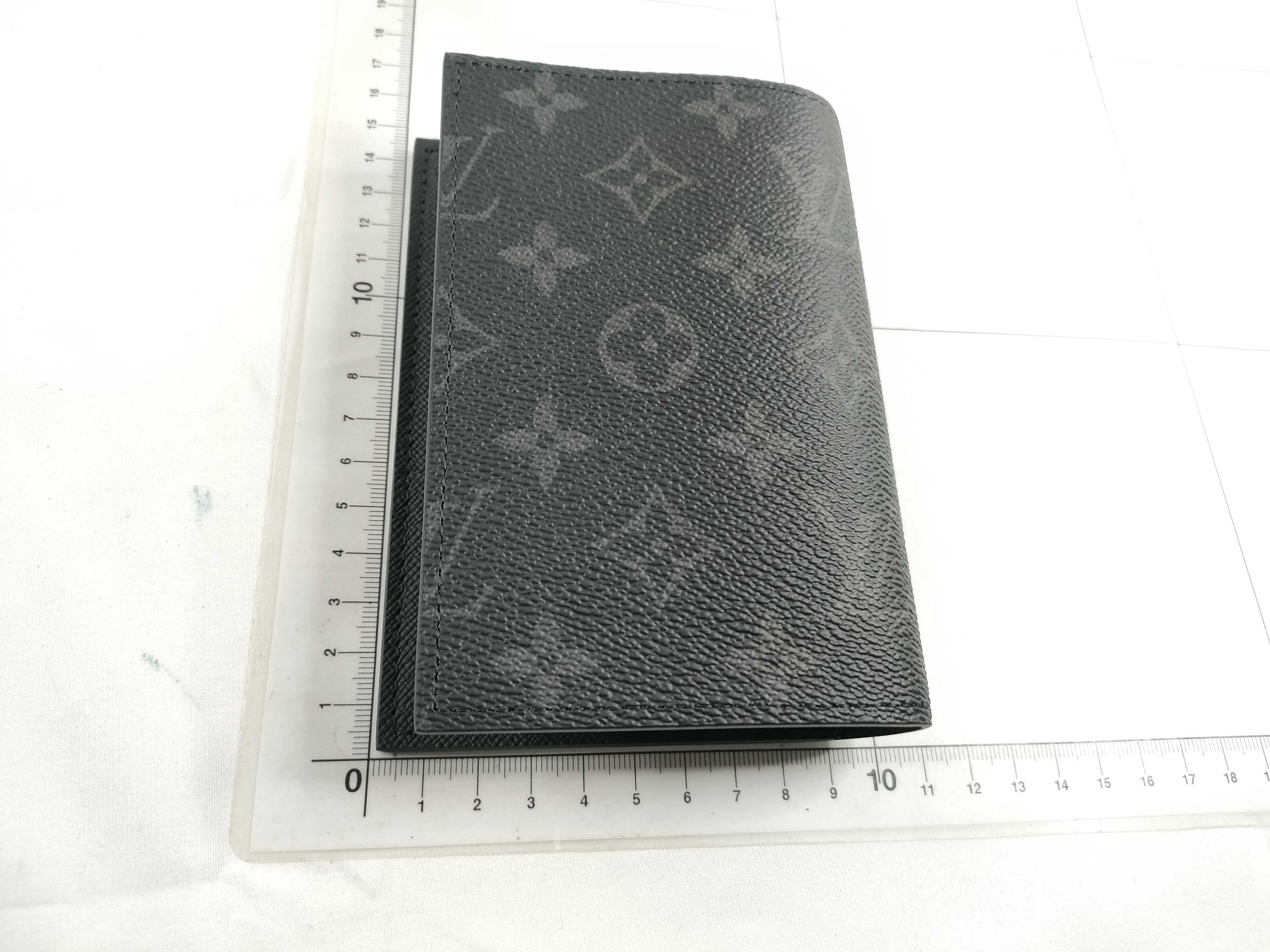 Passport Cover Couverture Passeport NM M64501 Other Accessories — view 2