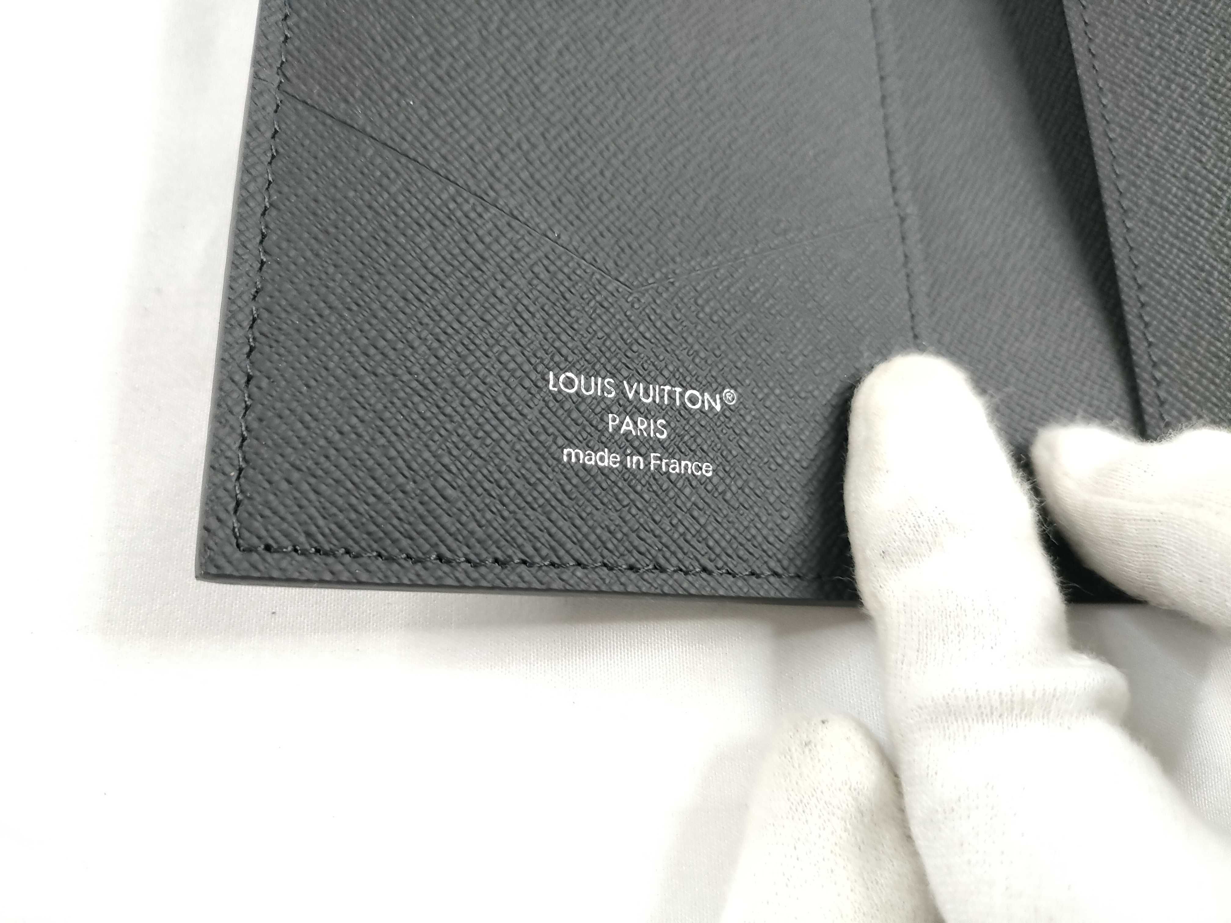 Passport Cover Couverture Passeport NM M64501 Other Accessories — view 9