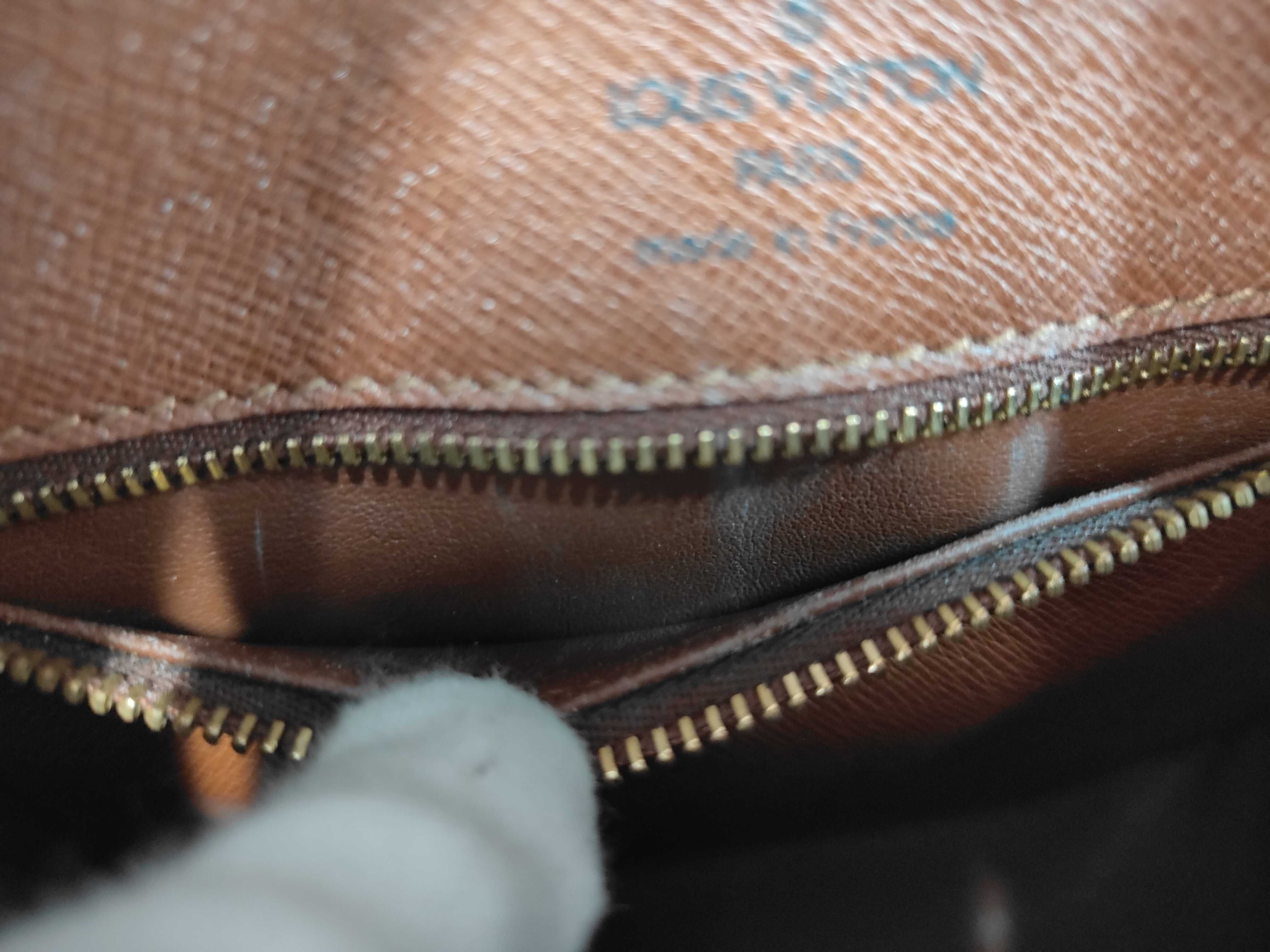 LV Saint Cloud Shoulder Bag — view 9