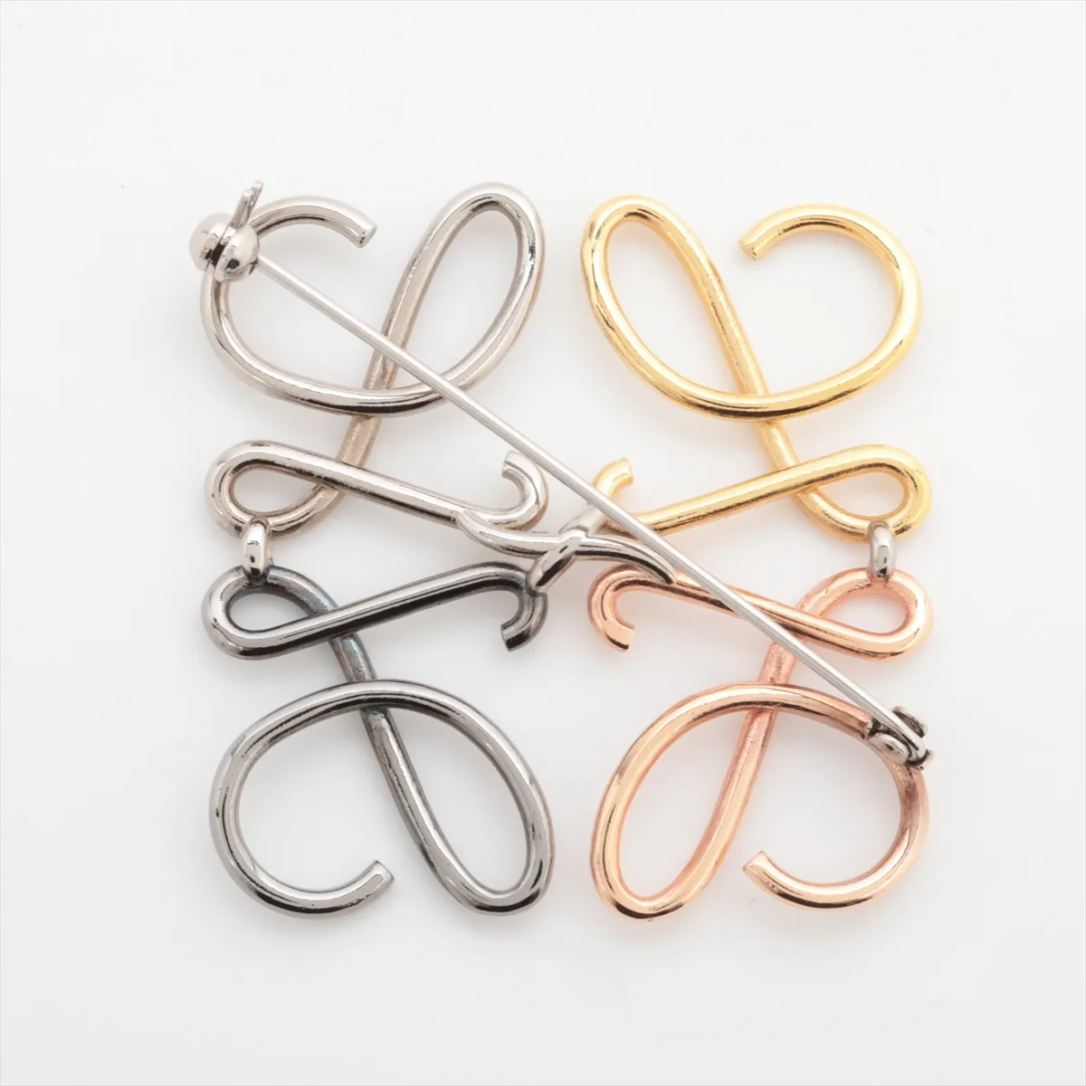 Anagram Brooch GP Silver x Gold — view 2