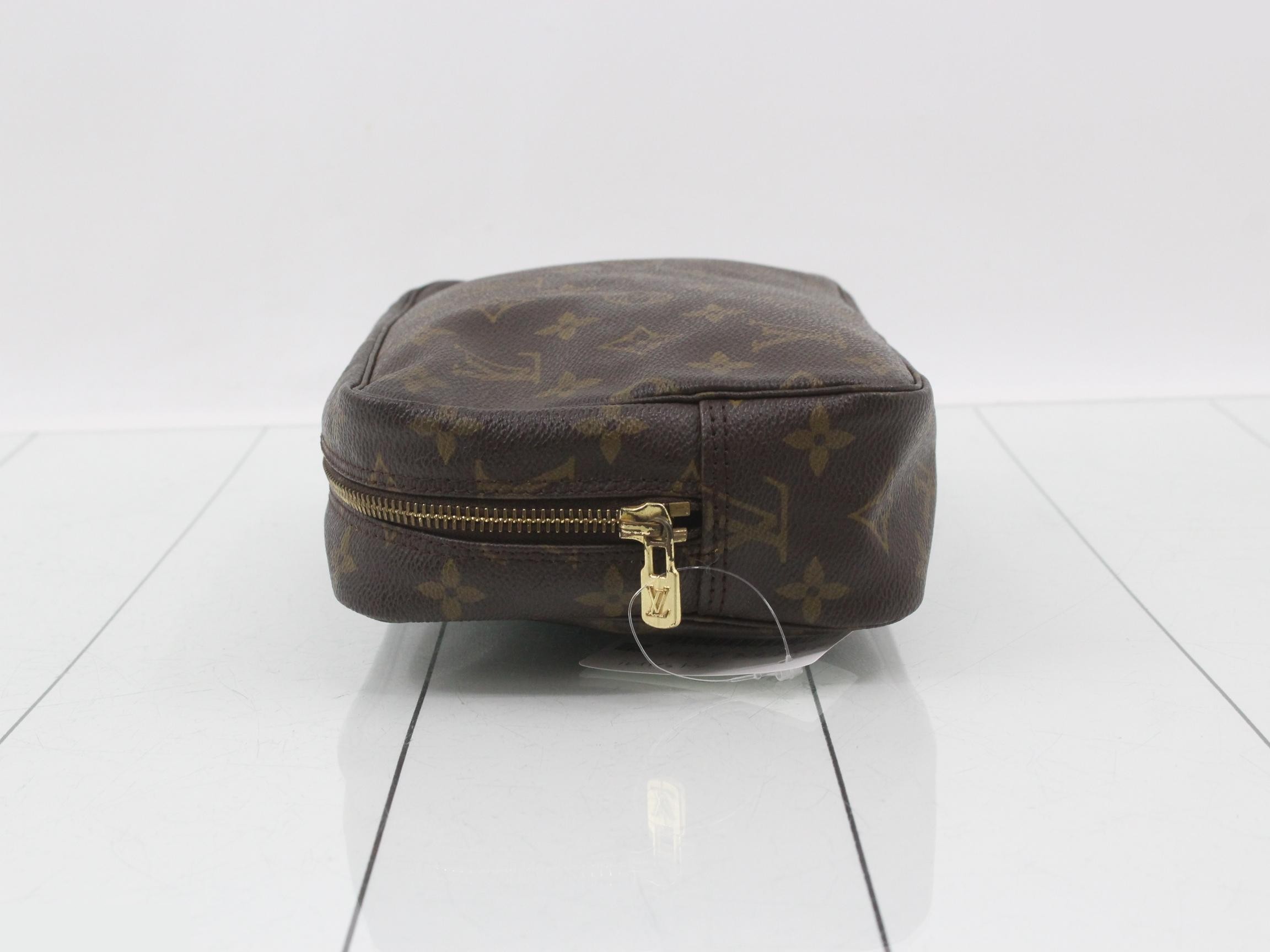 pouch — view 4
