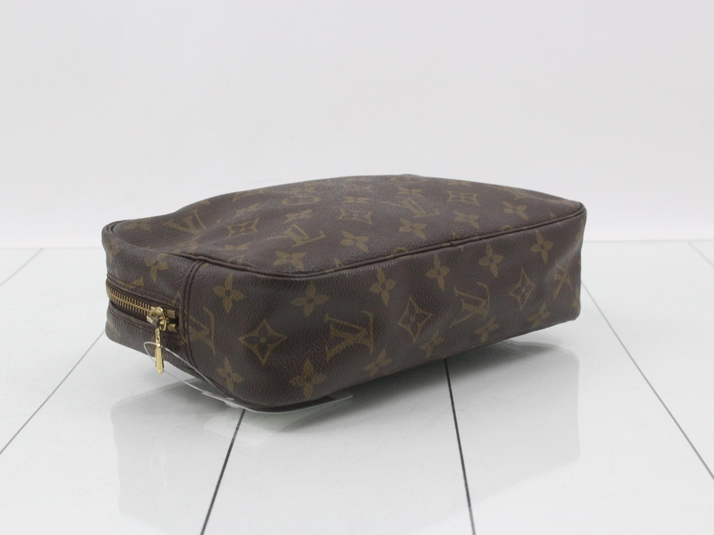 pouch — view 5