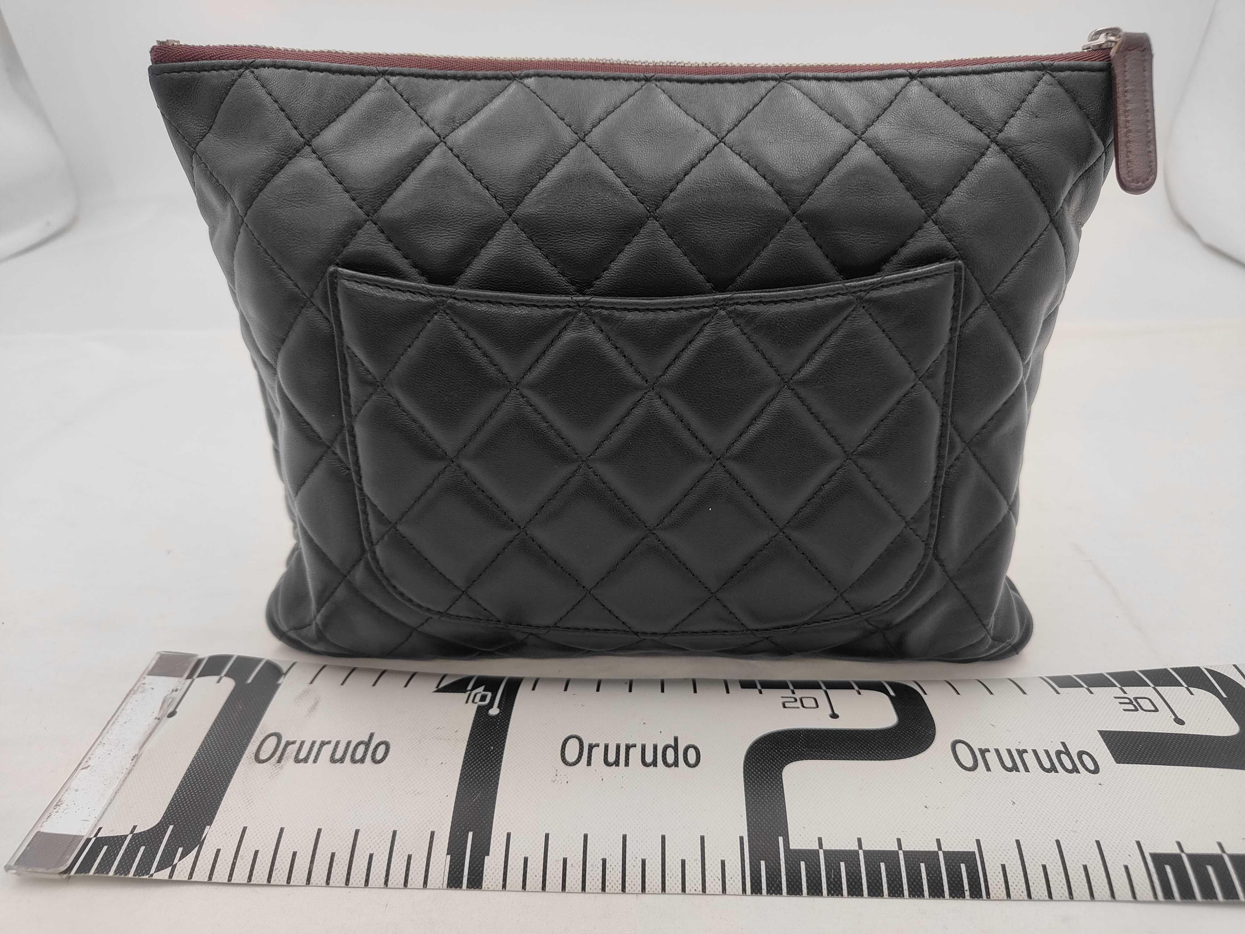 Matelassé Clutch (with original seal) — view 2