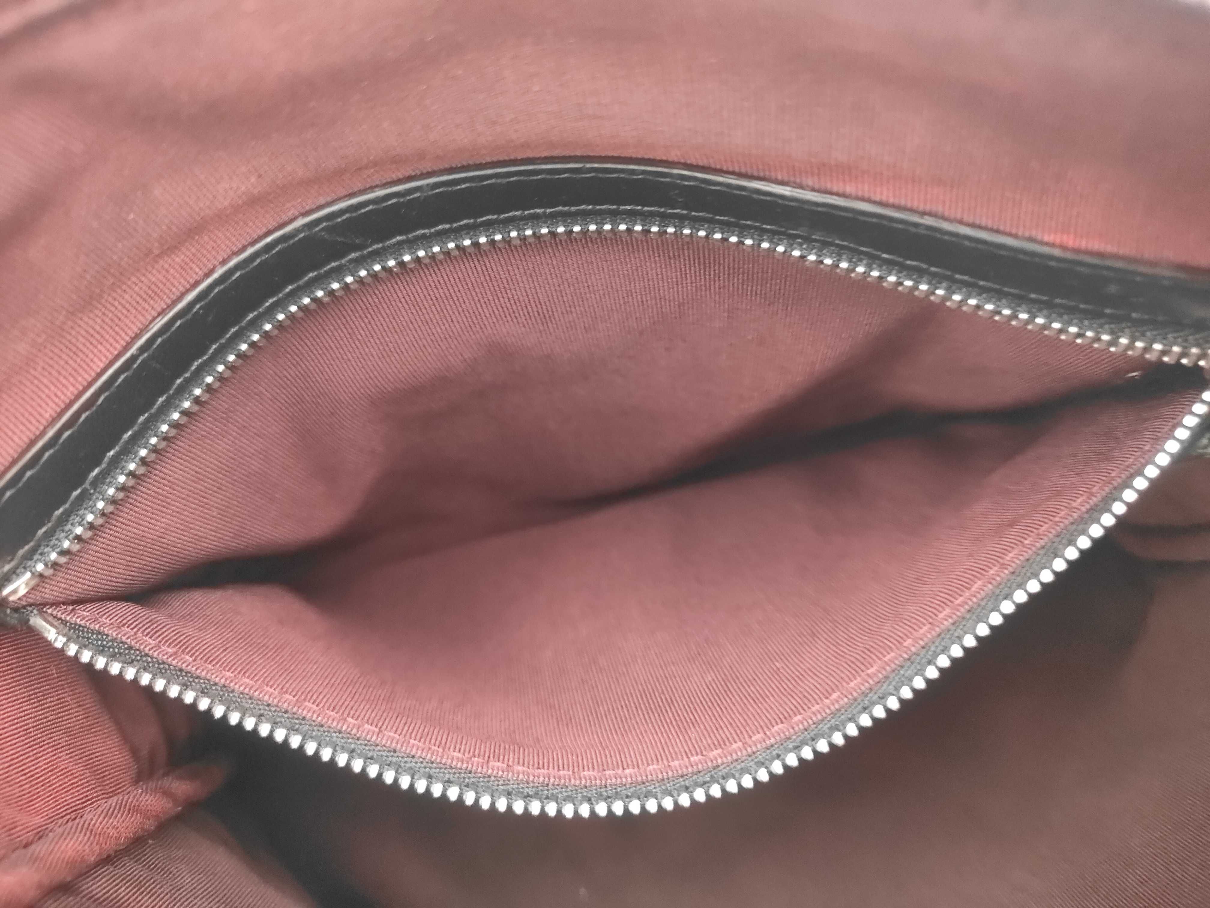 Matelassé Clutch (with original seal) — view 6