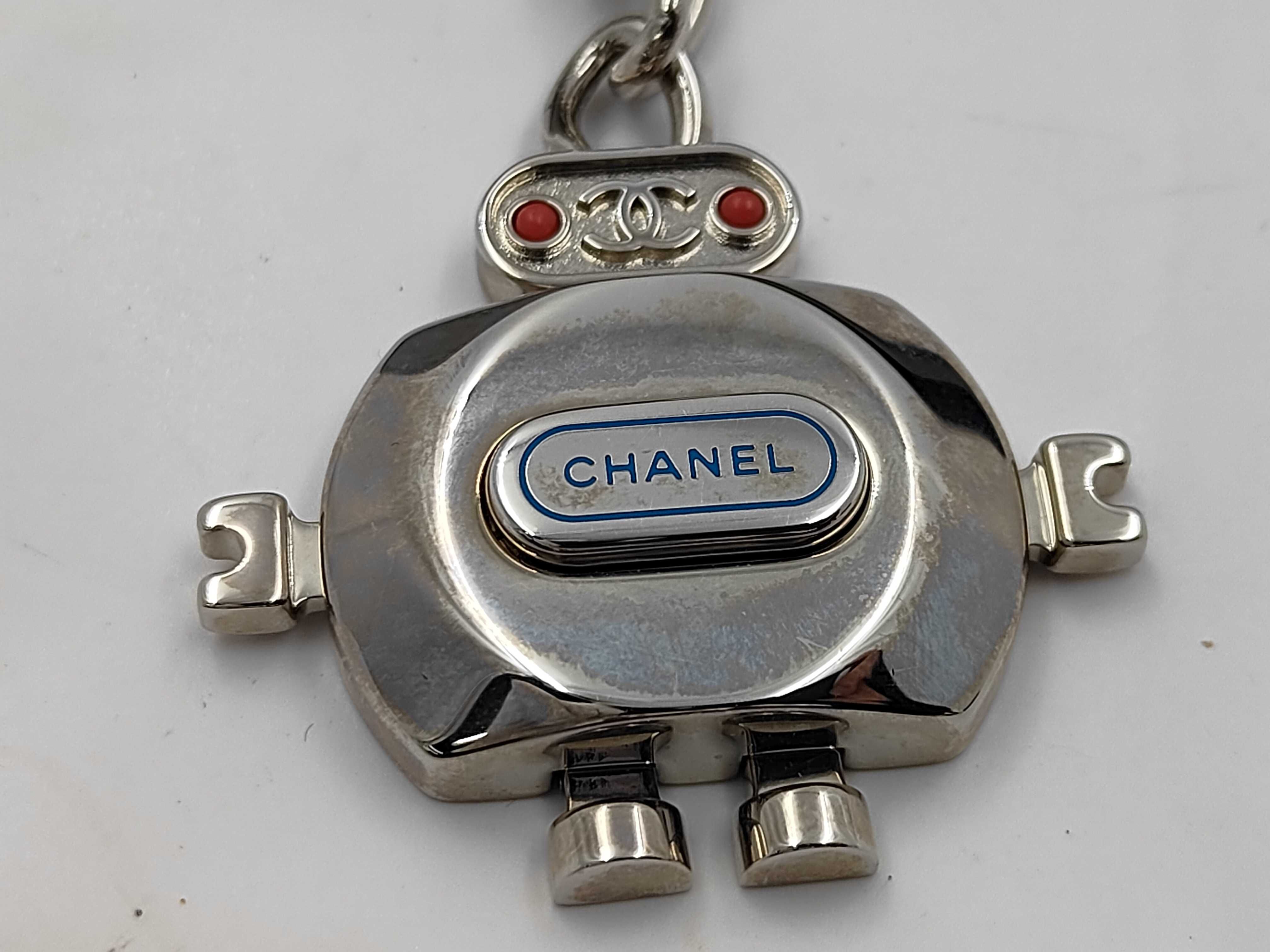 RUE CAMBON Keyboard Clutch Bag, Silver Leather, Serial Number 24 — view 13