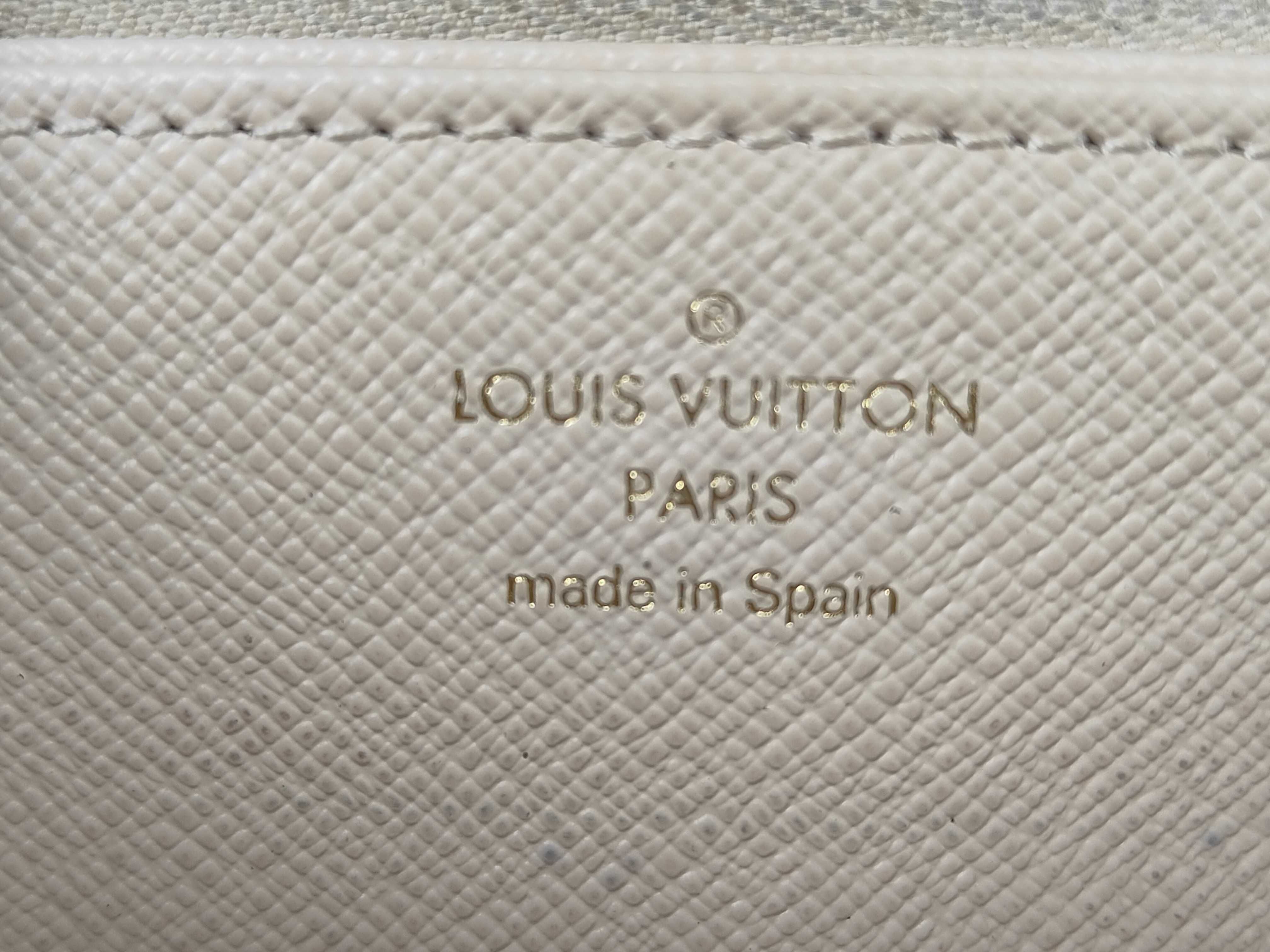 Zippy Wallet Monogram Giant M80359 Wallet — view 9