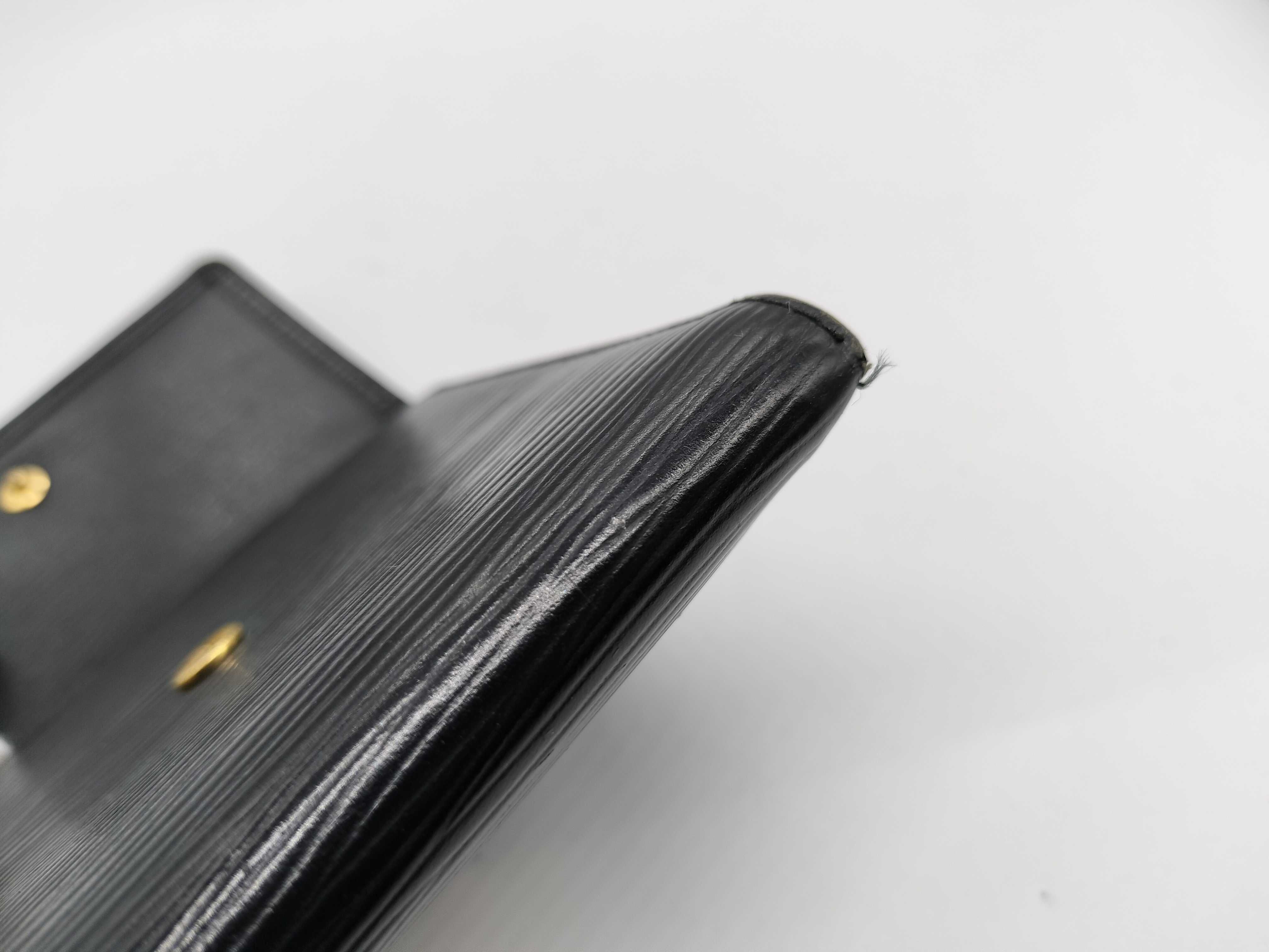 Epi Leather Double Snap Closure Noir Wallet — view 15