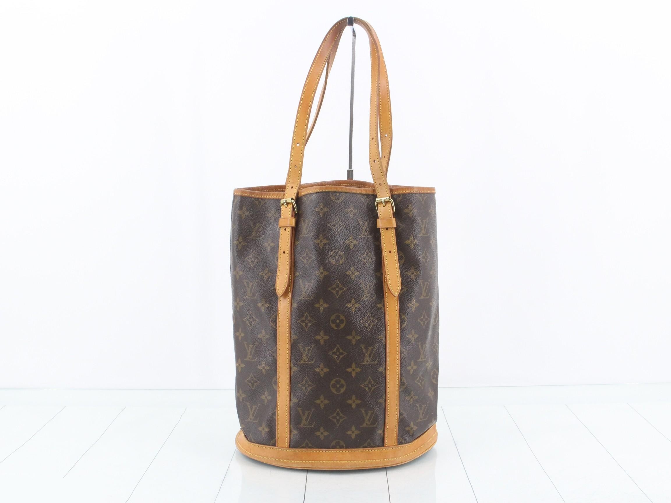 Monogram Canvas Bucket GM — view 2