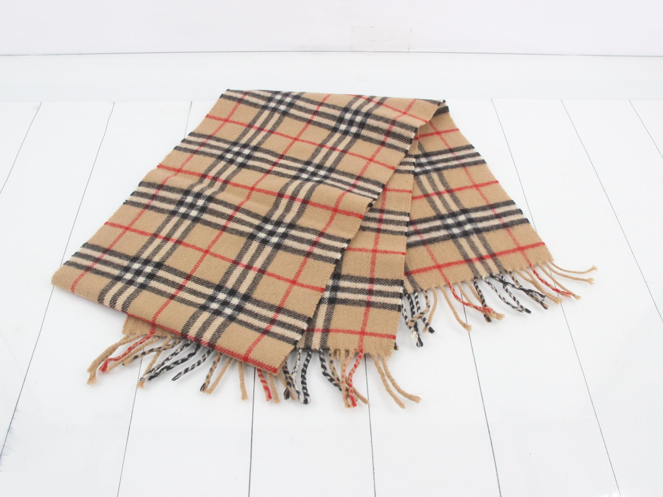 Other lines: Small items, accessories, and scarves — view 3