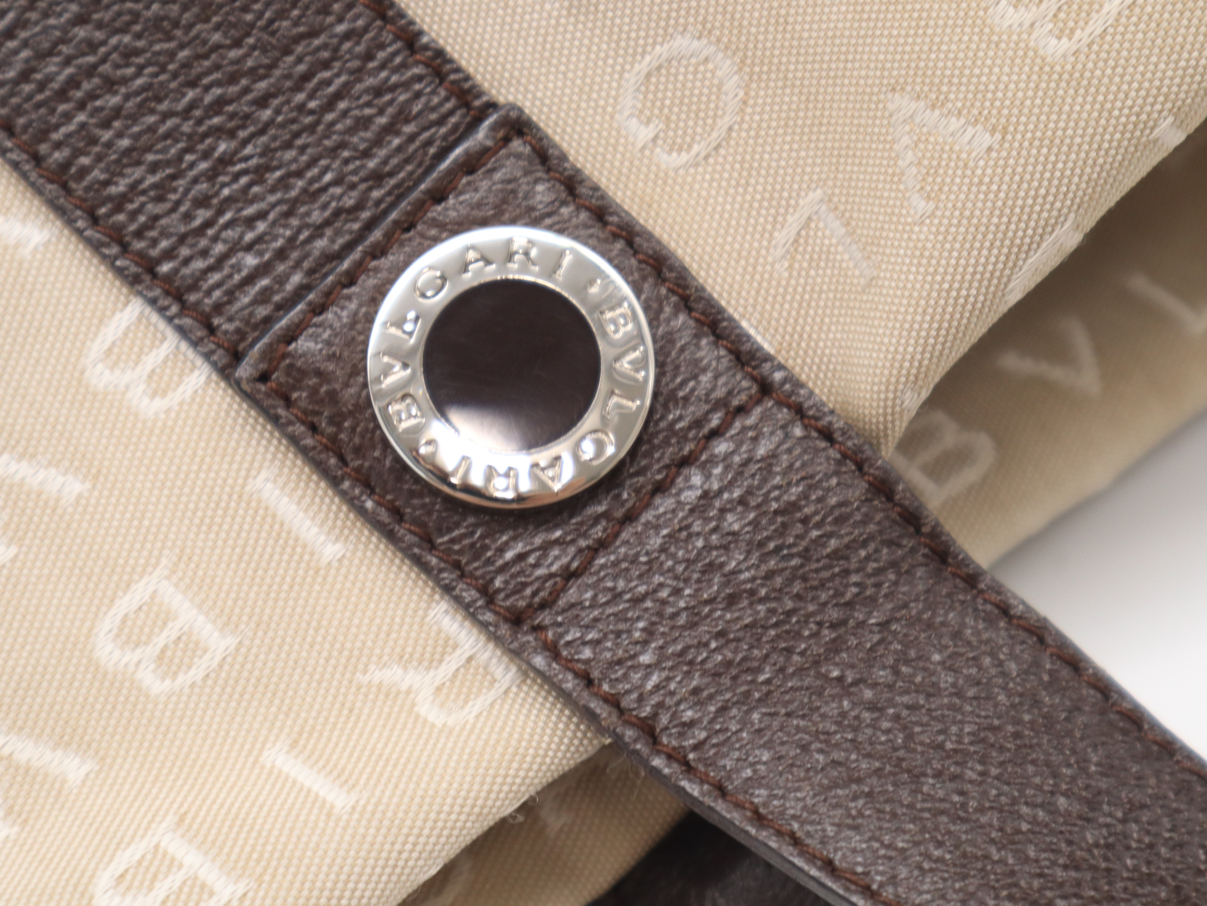 Logo Mania Tote Bag, Beige, with dust bag. — view 7