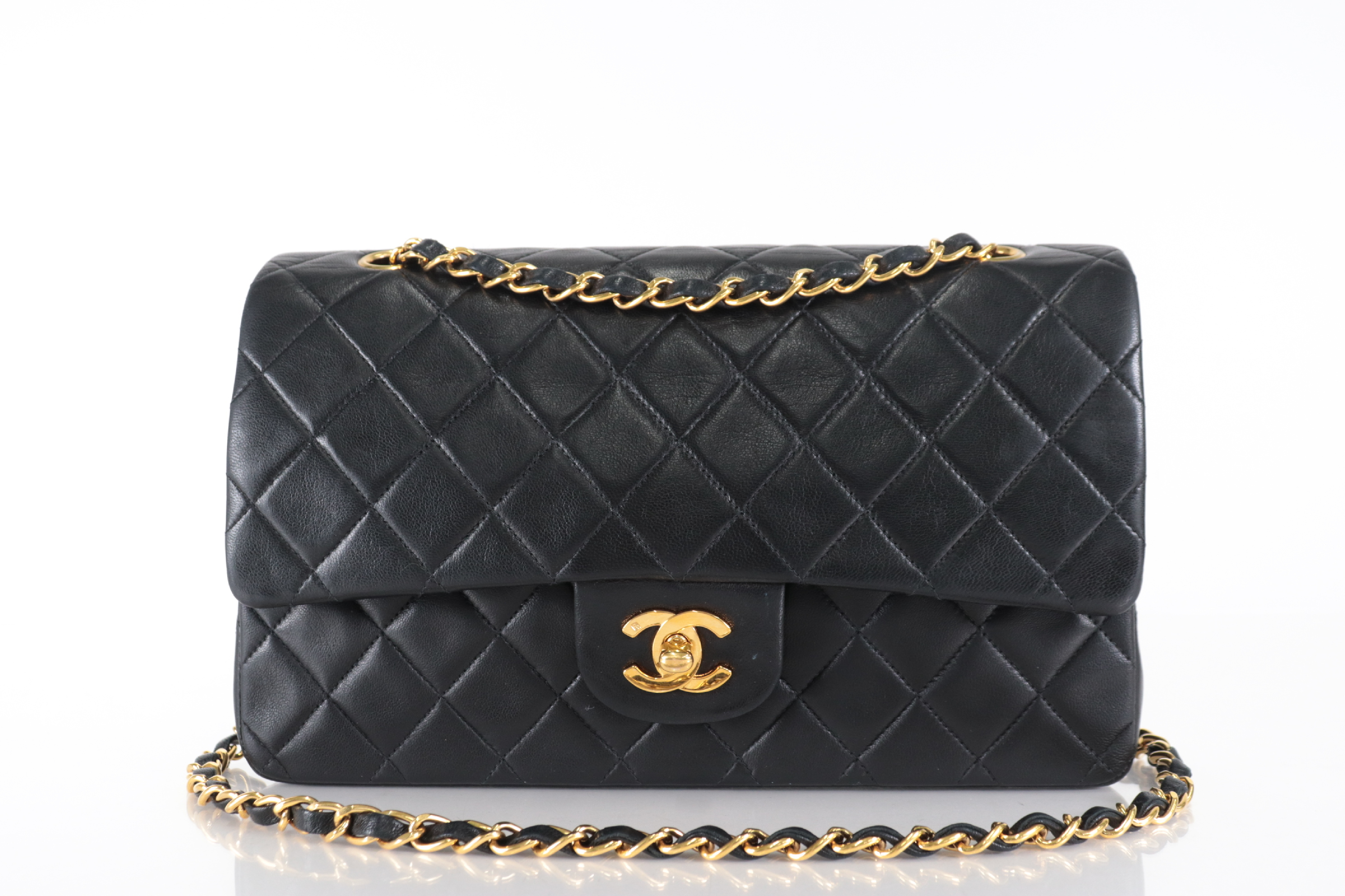 W-Flap 25 Lambskin Chain Shoulder Bag (Serial Number 2) — view 2