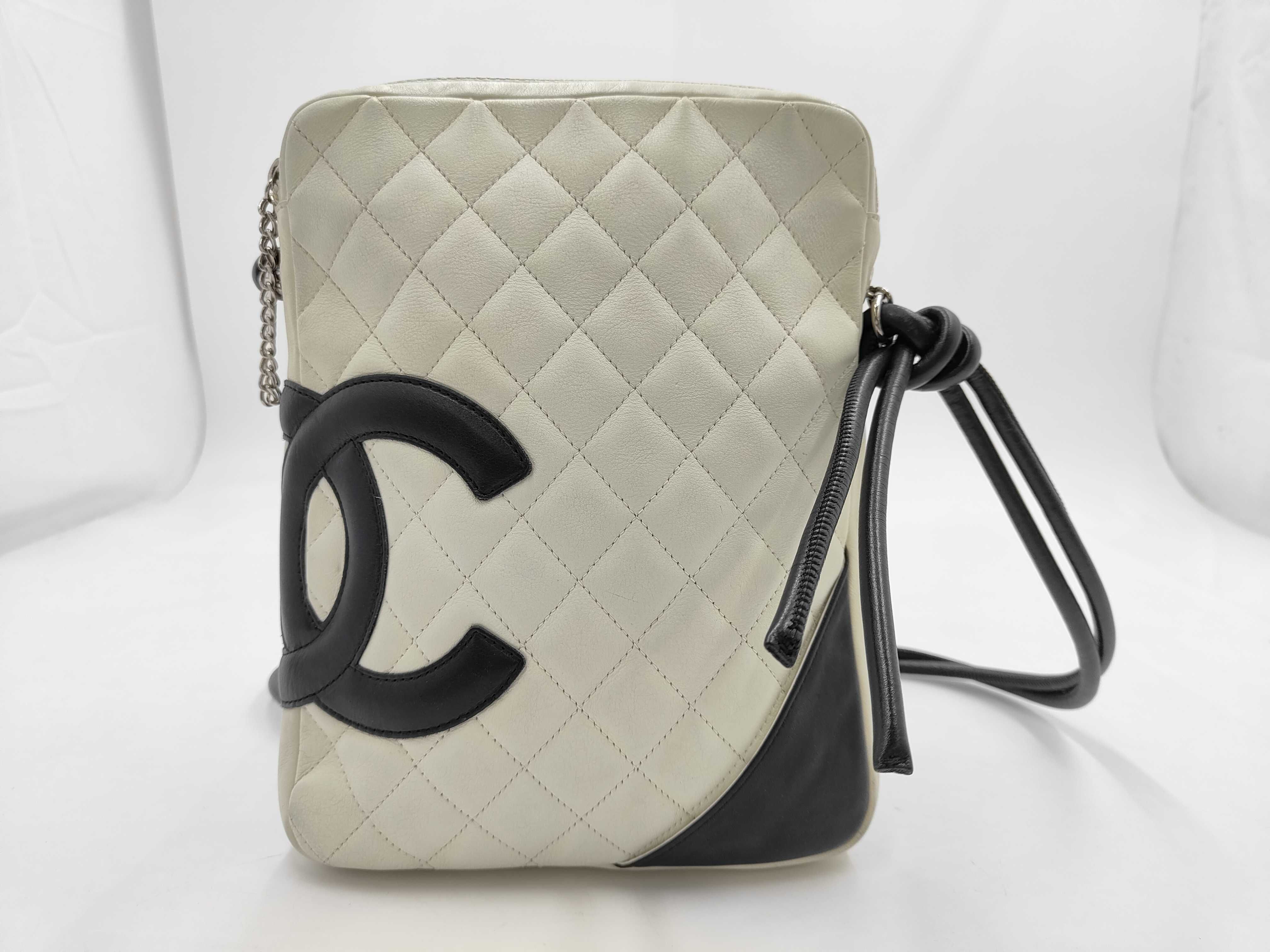 Cambon Line Medium Tote White Shoulder Bag