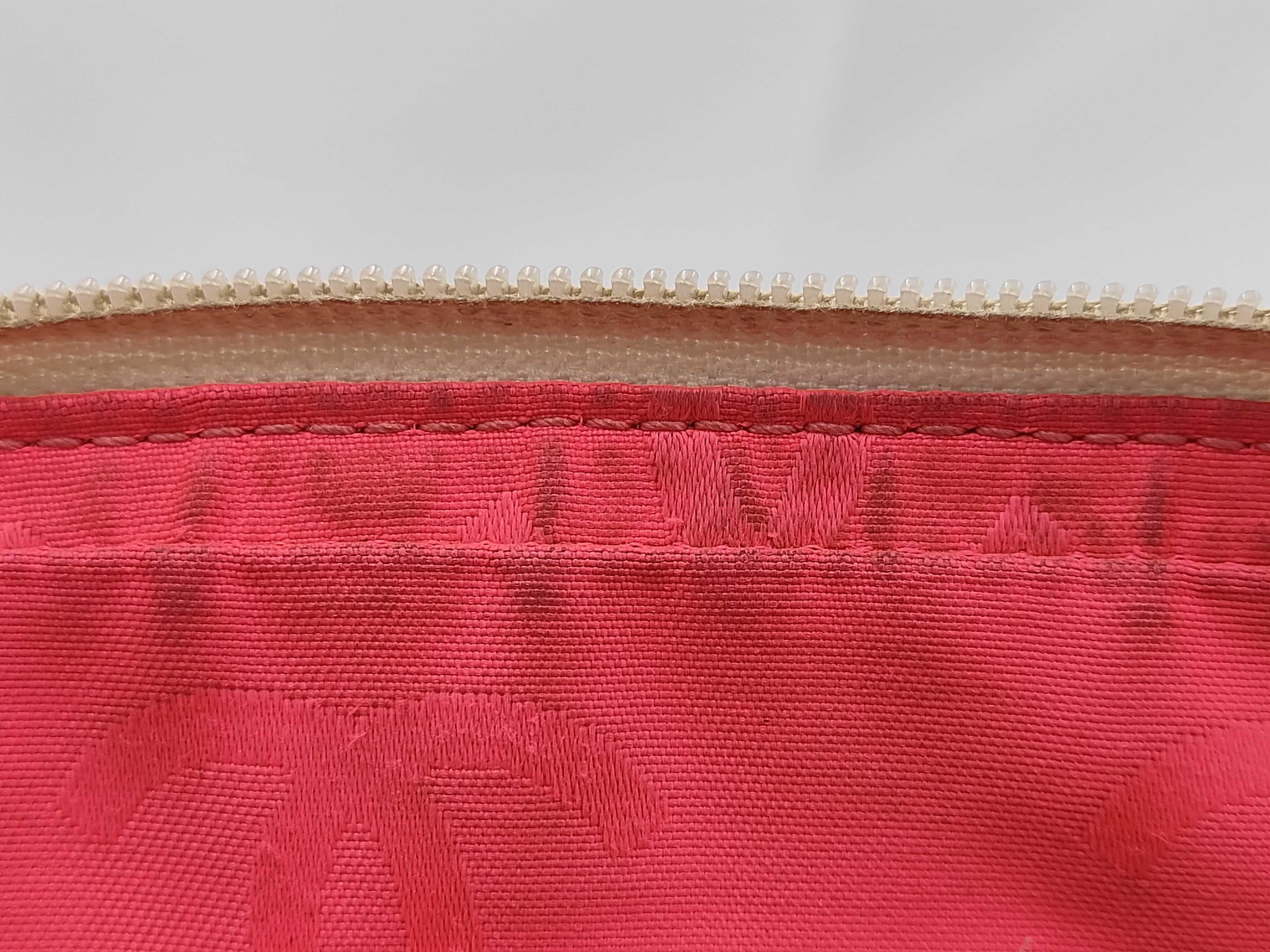 Cambon Line Medium Tote White Shoulder Bag — view 11