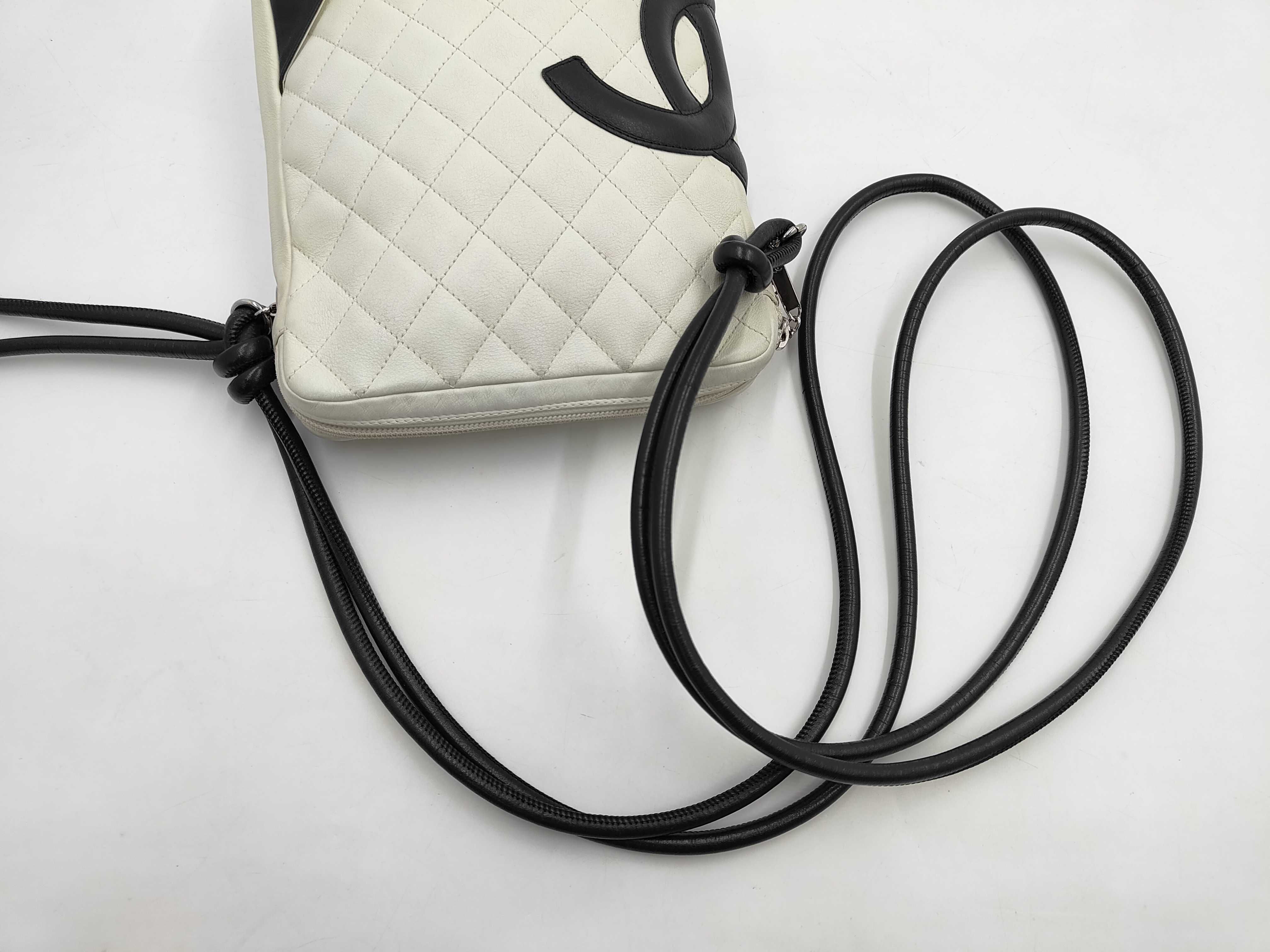 Cambon Line Medium Tote White Shoulder Bag — view 3