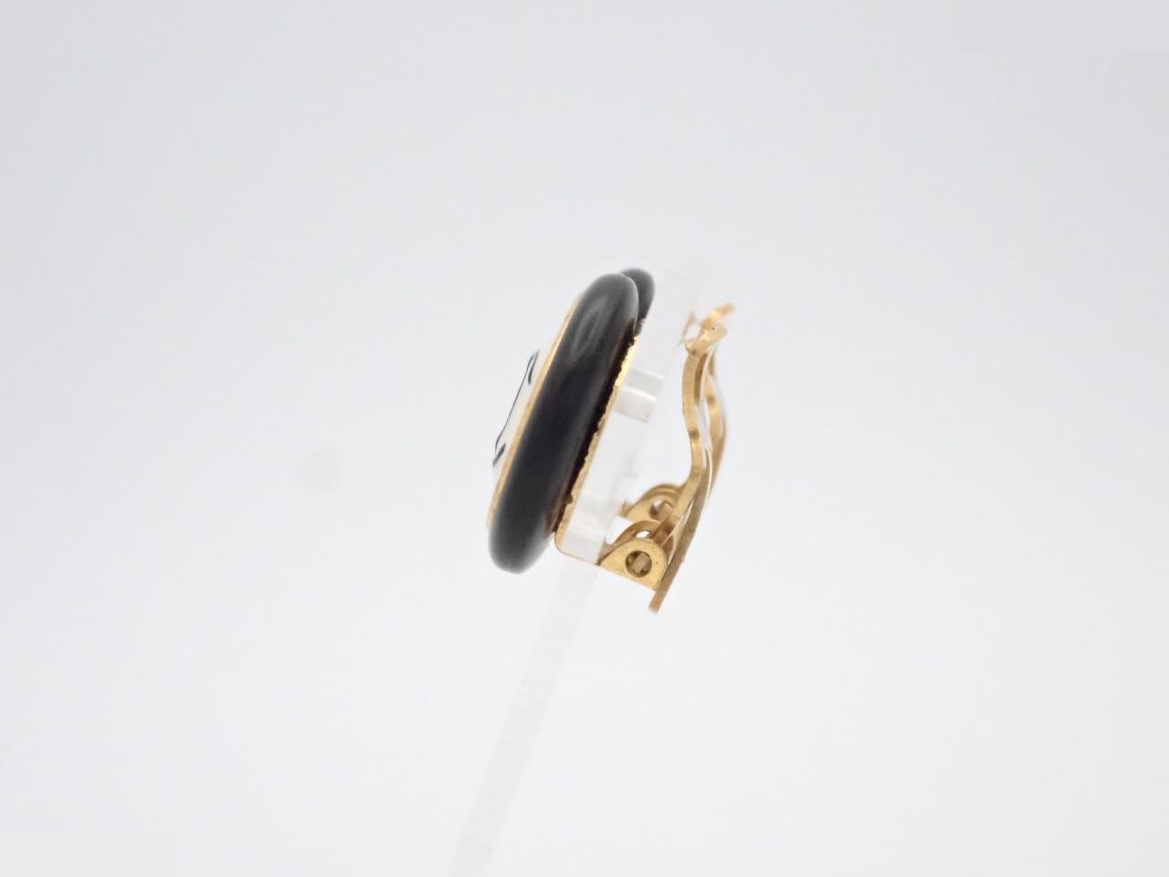 Vintage Classic (Precious Metal) Earrings — view 3