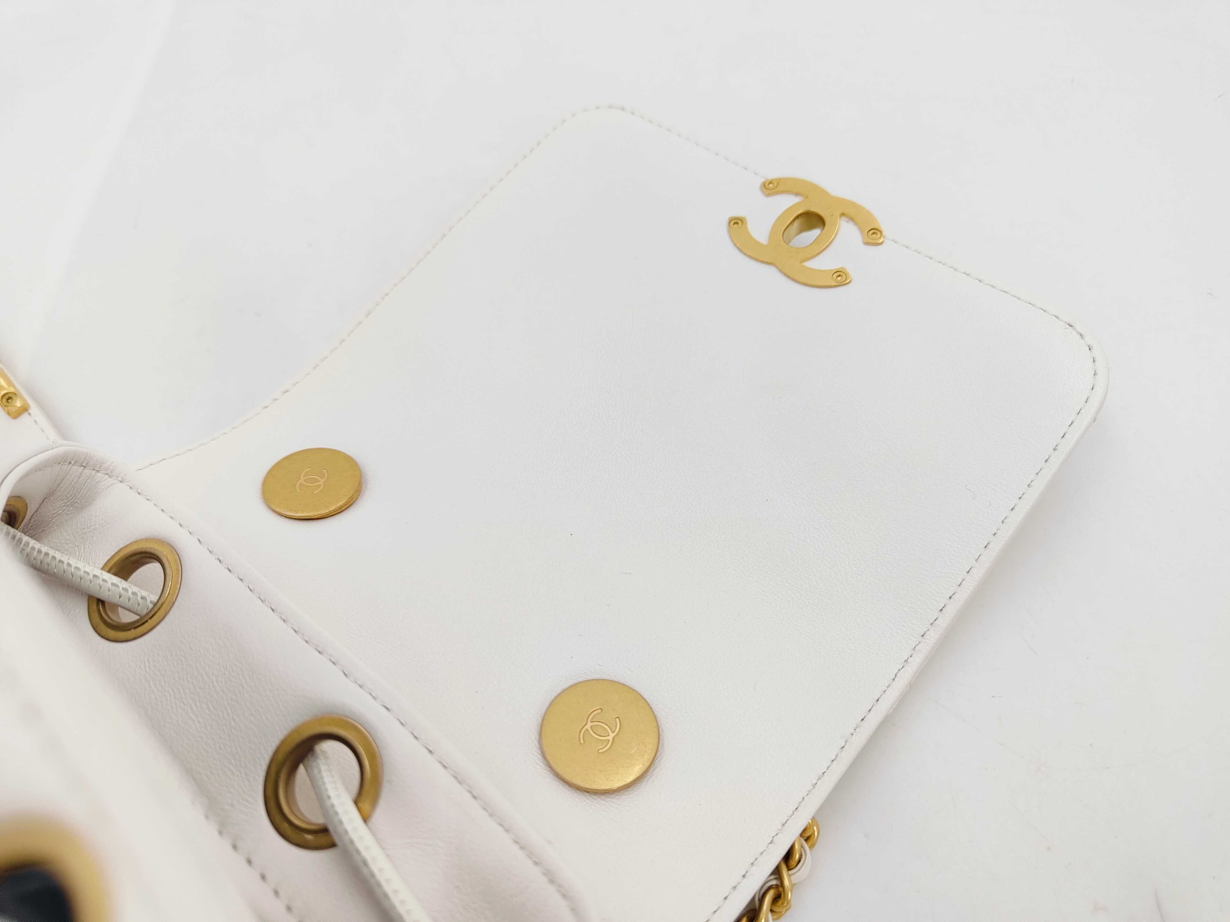 Channel Nuqu Shoulder Bag — view 13