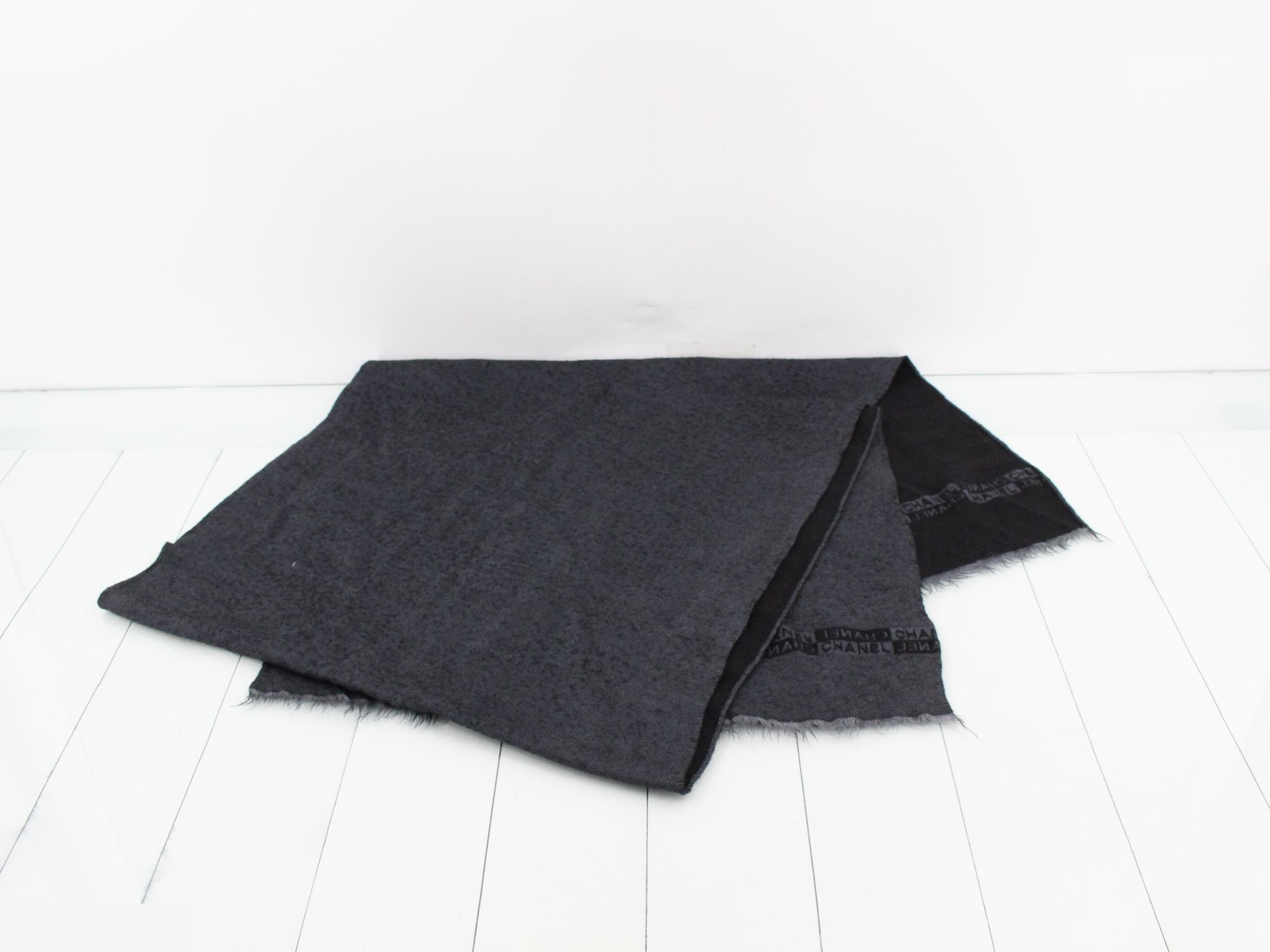 scarf / logo / silk x wool / black / with tag — view 3