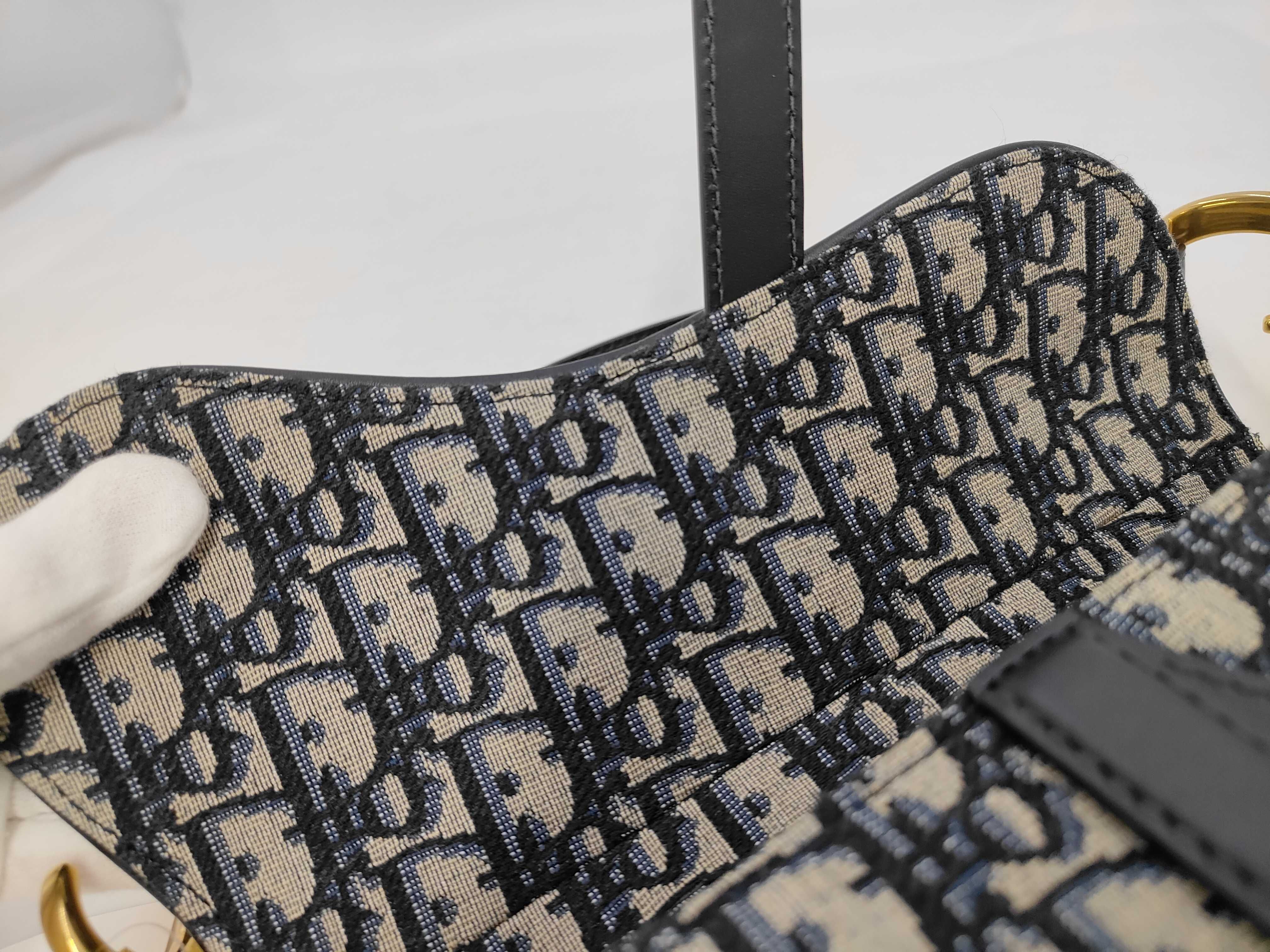 Saddle 2-Way Shoulder Bag, Medium, Navy Canvas, Gold Hardware. — view 8