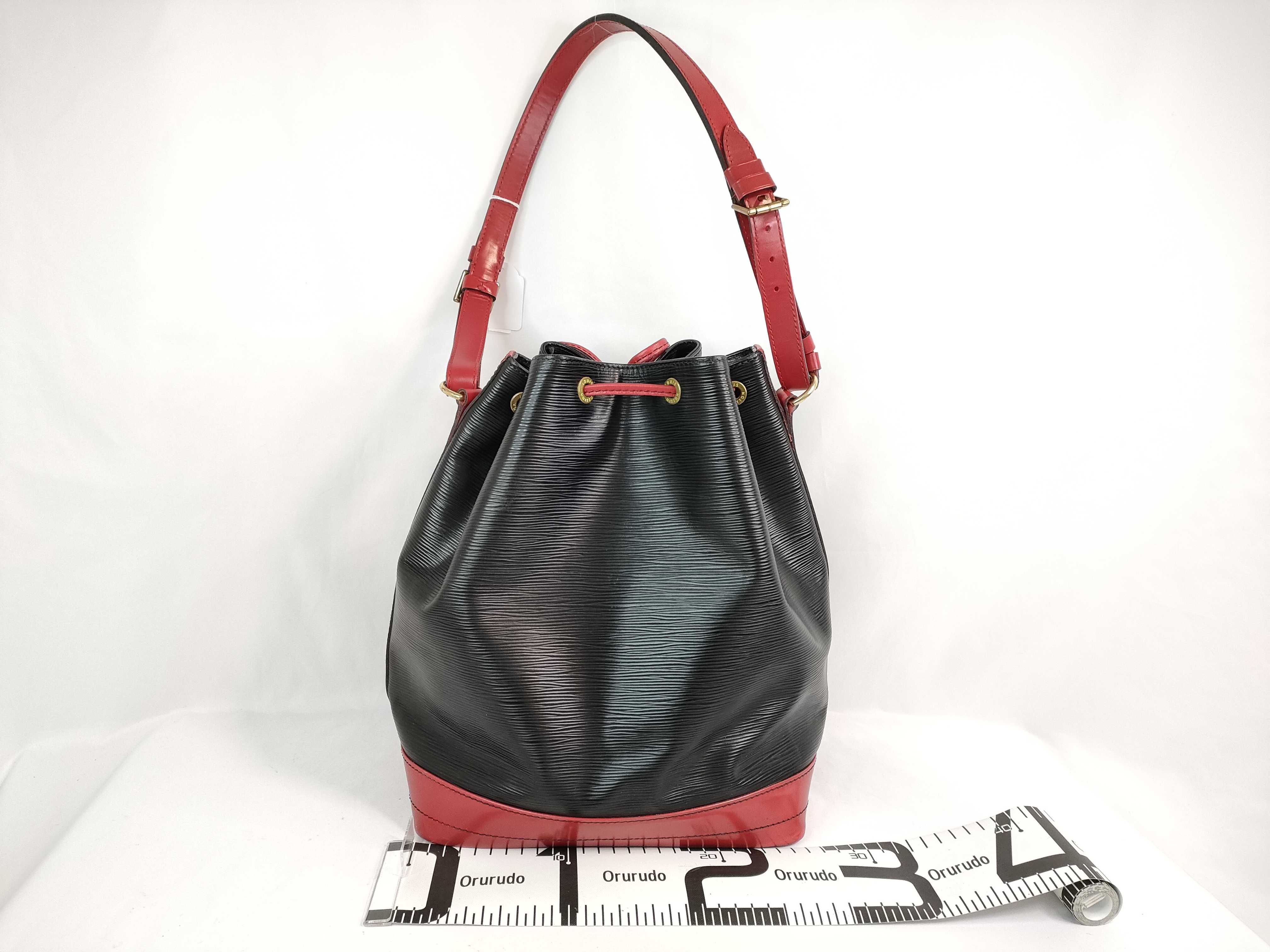 Epi FR - Epi Noe Red x Black Shoulder Bag — view 2