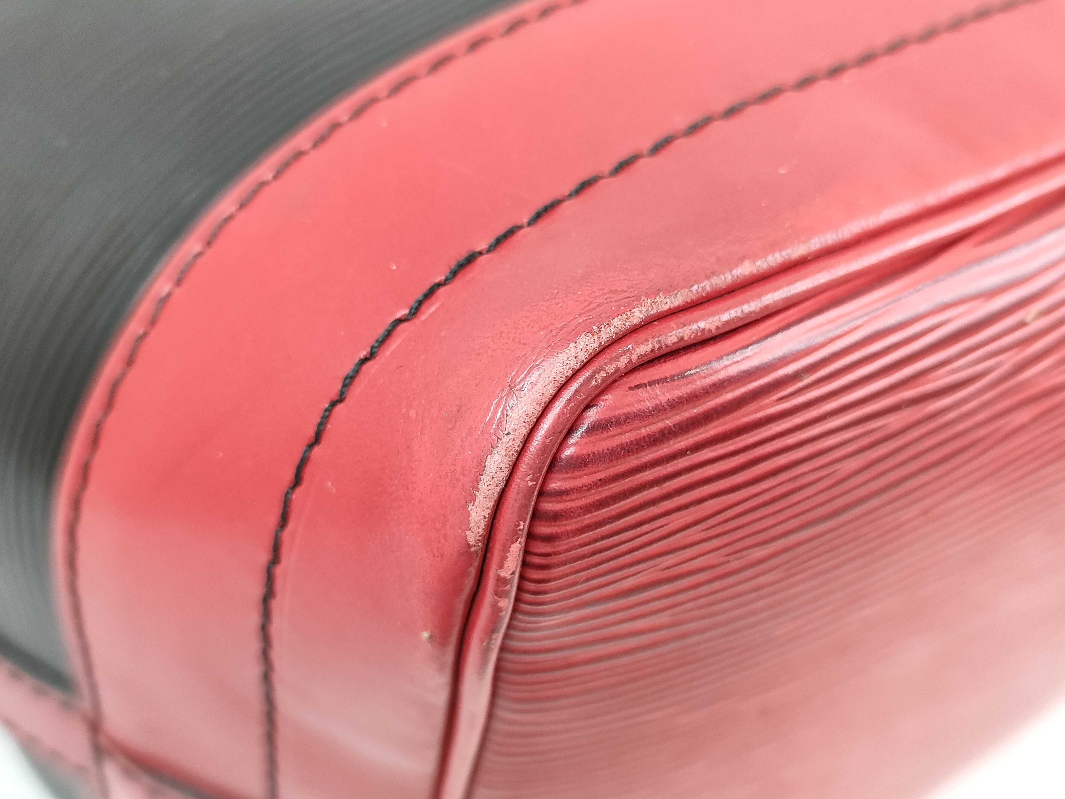 Epi FR - Epi Noe Red x Black Shoulder Bag — view 7