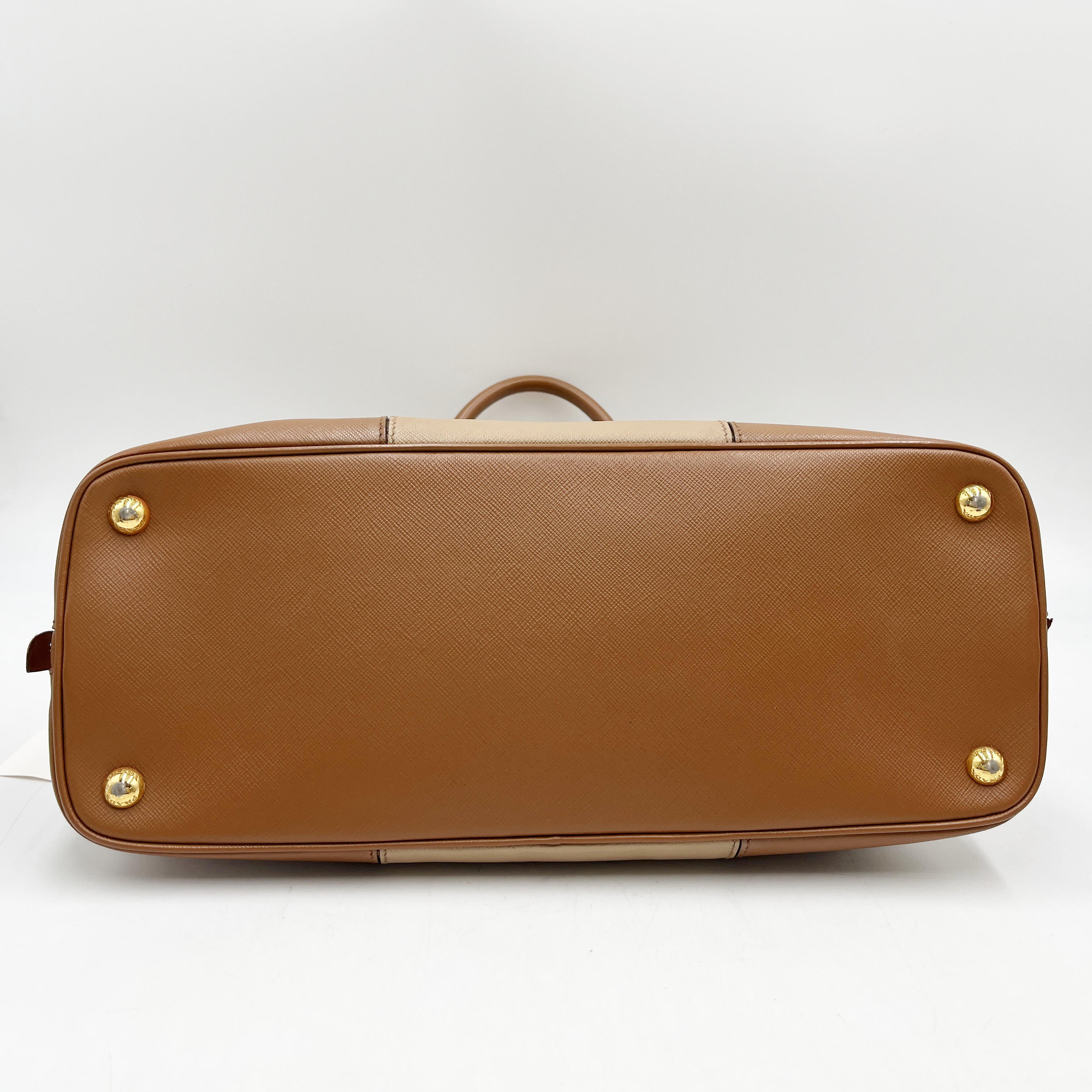 Promenade BL0837 Saffiano Brown x Beige 180 10 Handbag — view 3