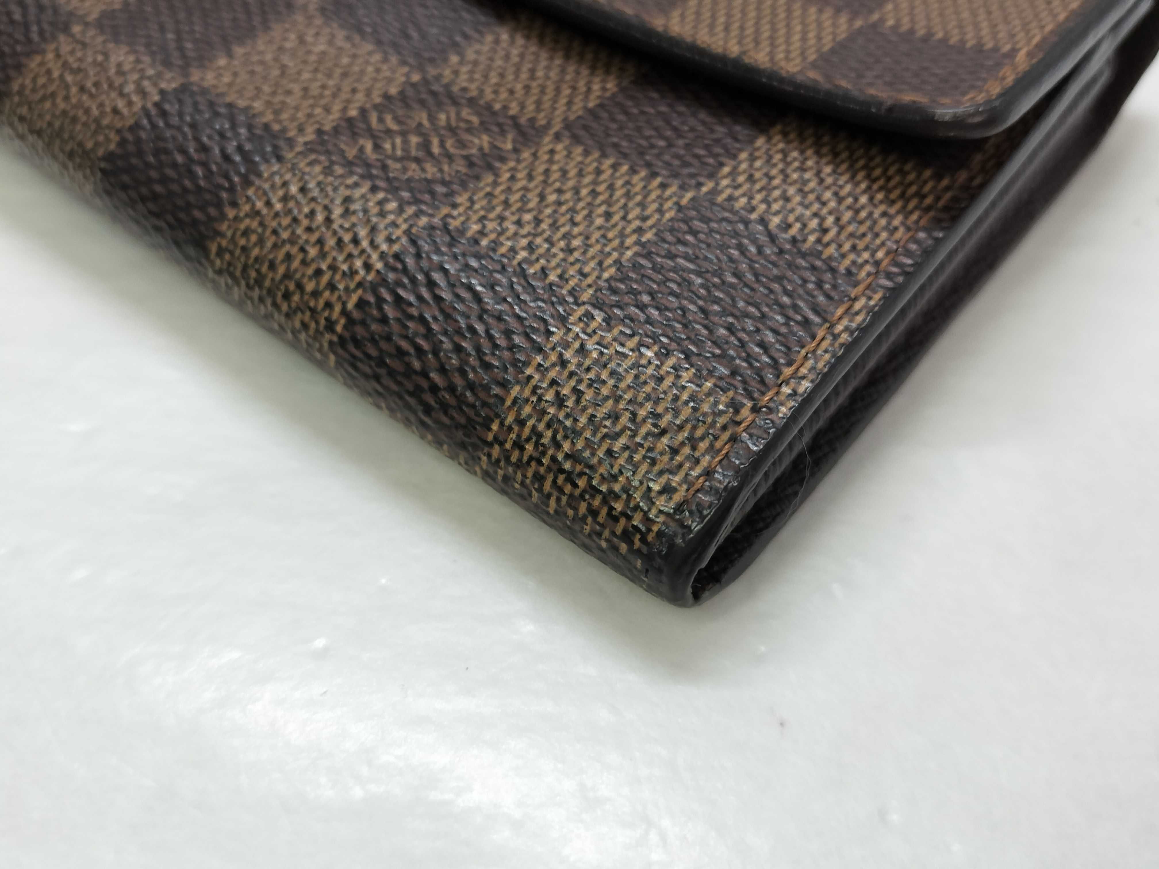 Damier Louis Vuitton Damier Portefeuille Sarah Wallet — view 3