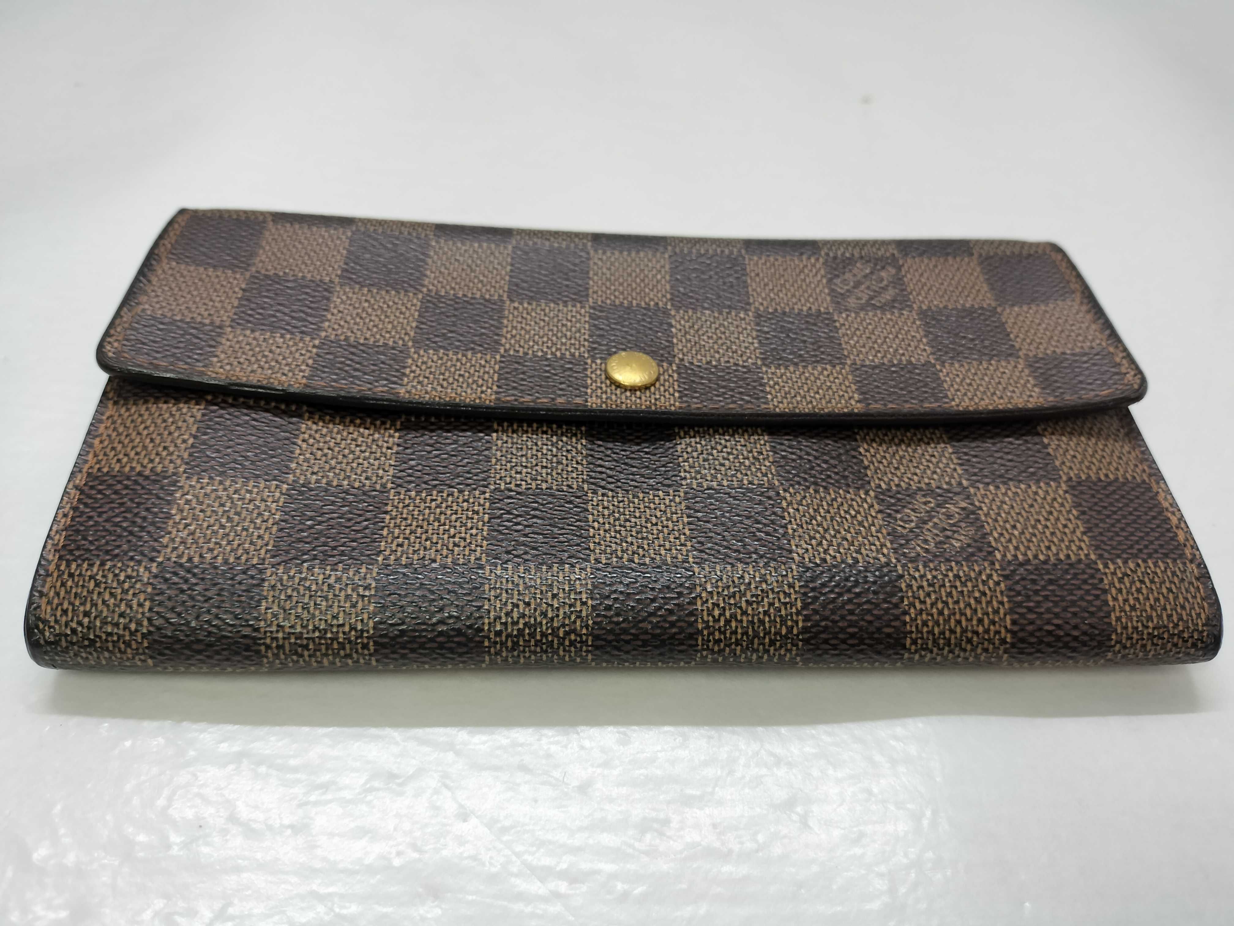 Damier Louis Vuitton Damier Portefeuille Sarah Wallet — view 4