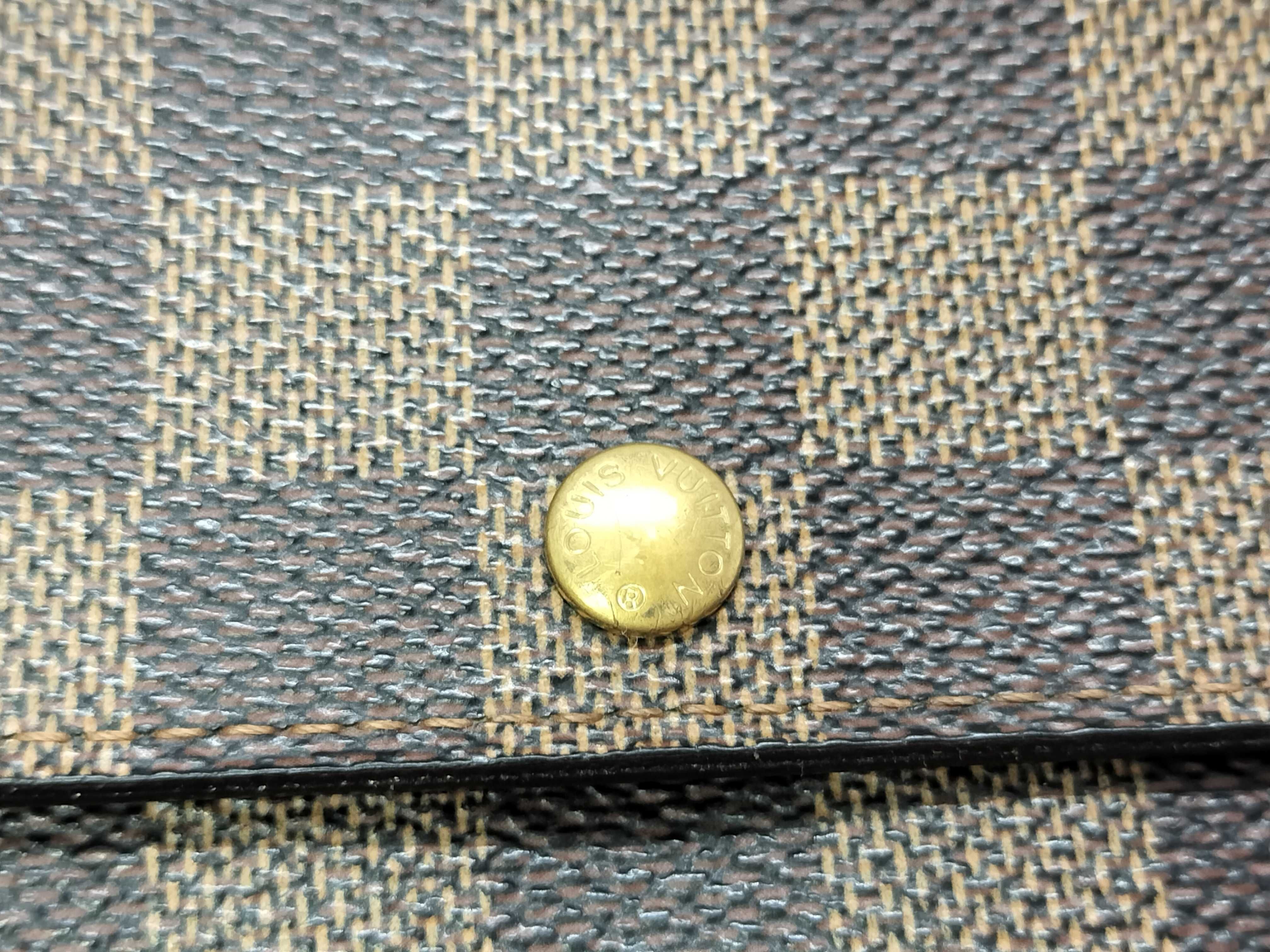 Damier Louis Vuitton Damier Portefeuille Sarah Wallet — view 7