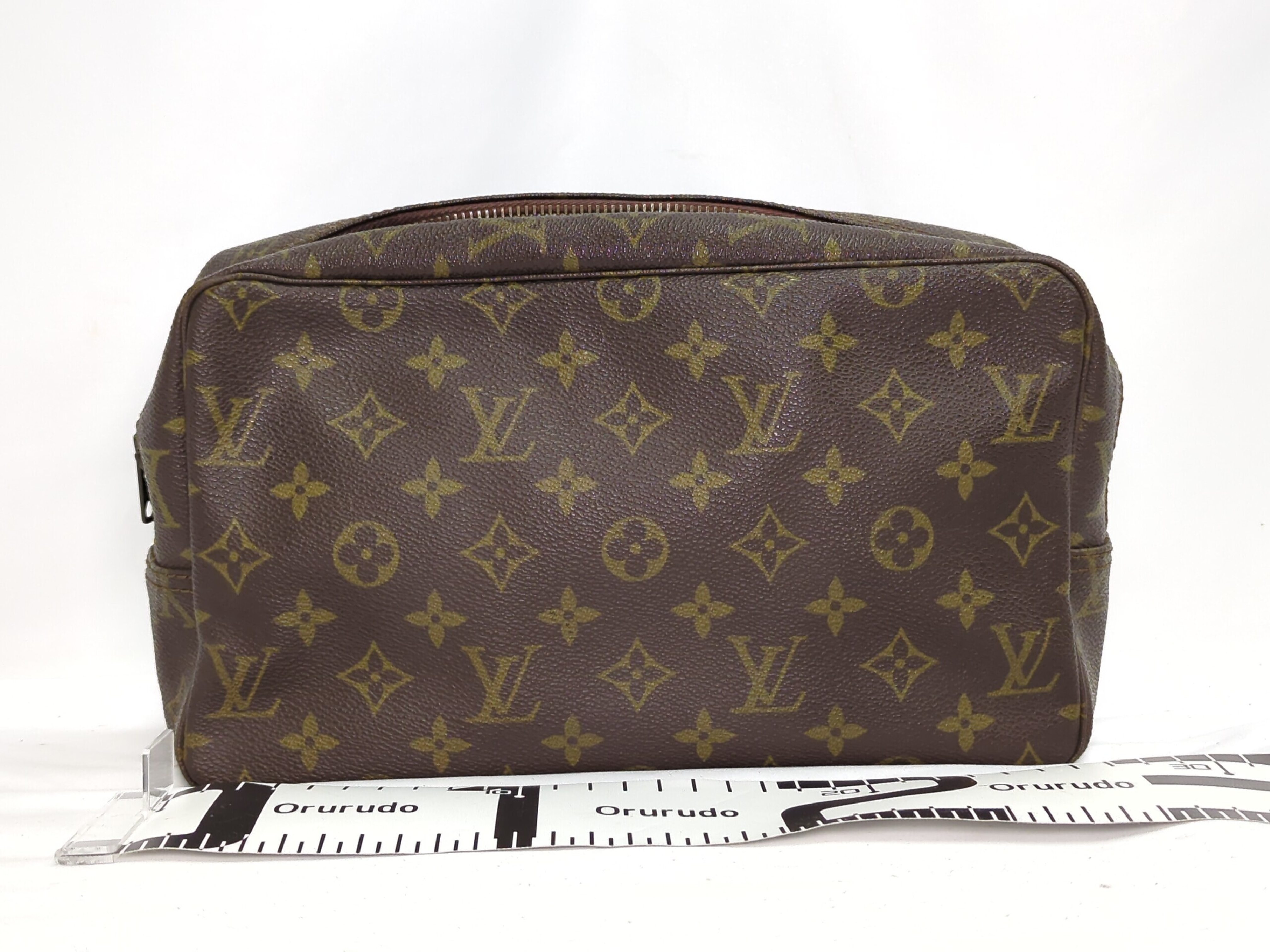 M47522 Monogram Troussard Toilette 28 Clutch Bag — view 2