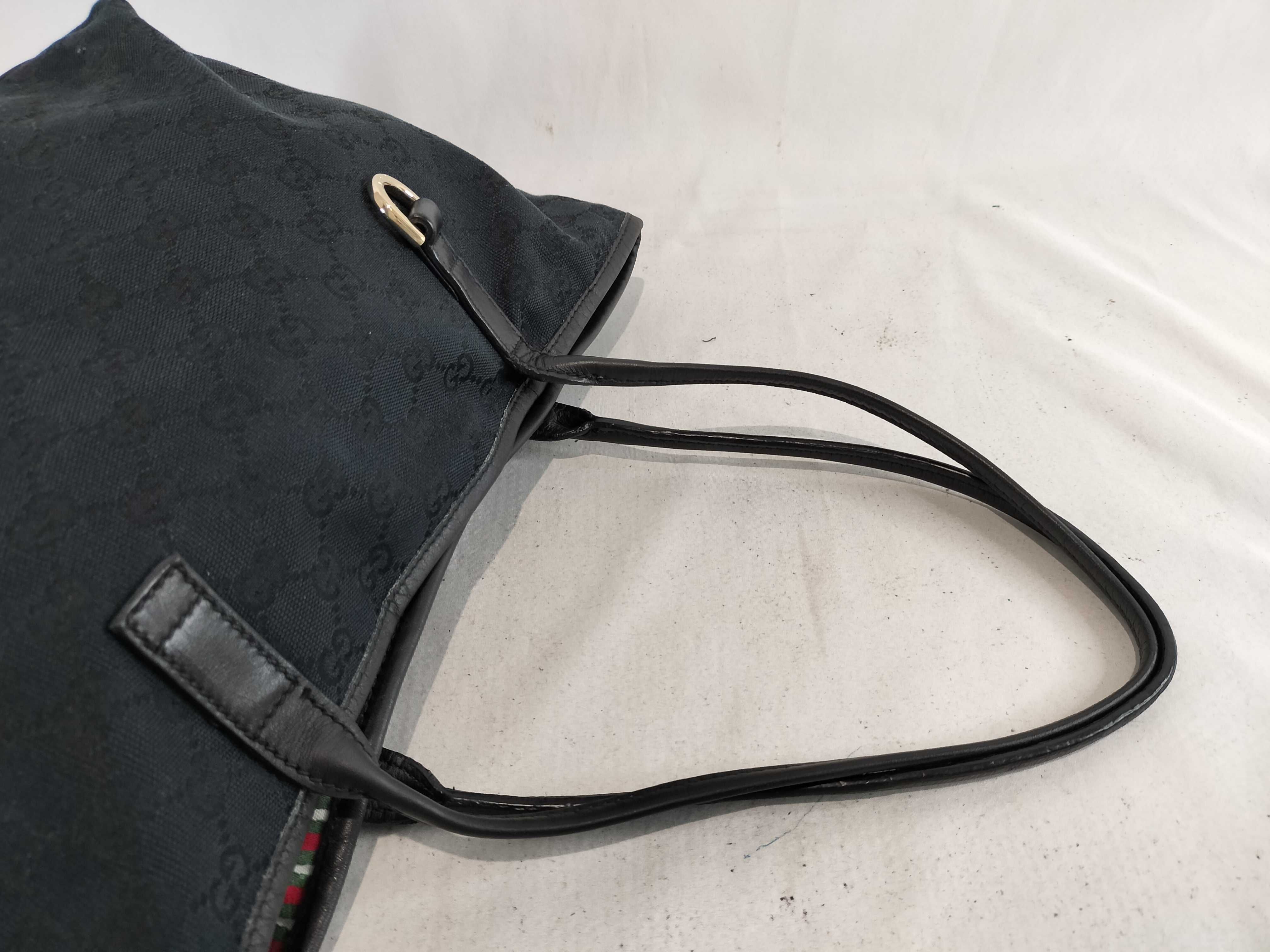 Interlocking GG Supreme Semi-Shoulder Bag Handbag — view 4
