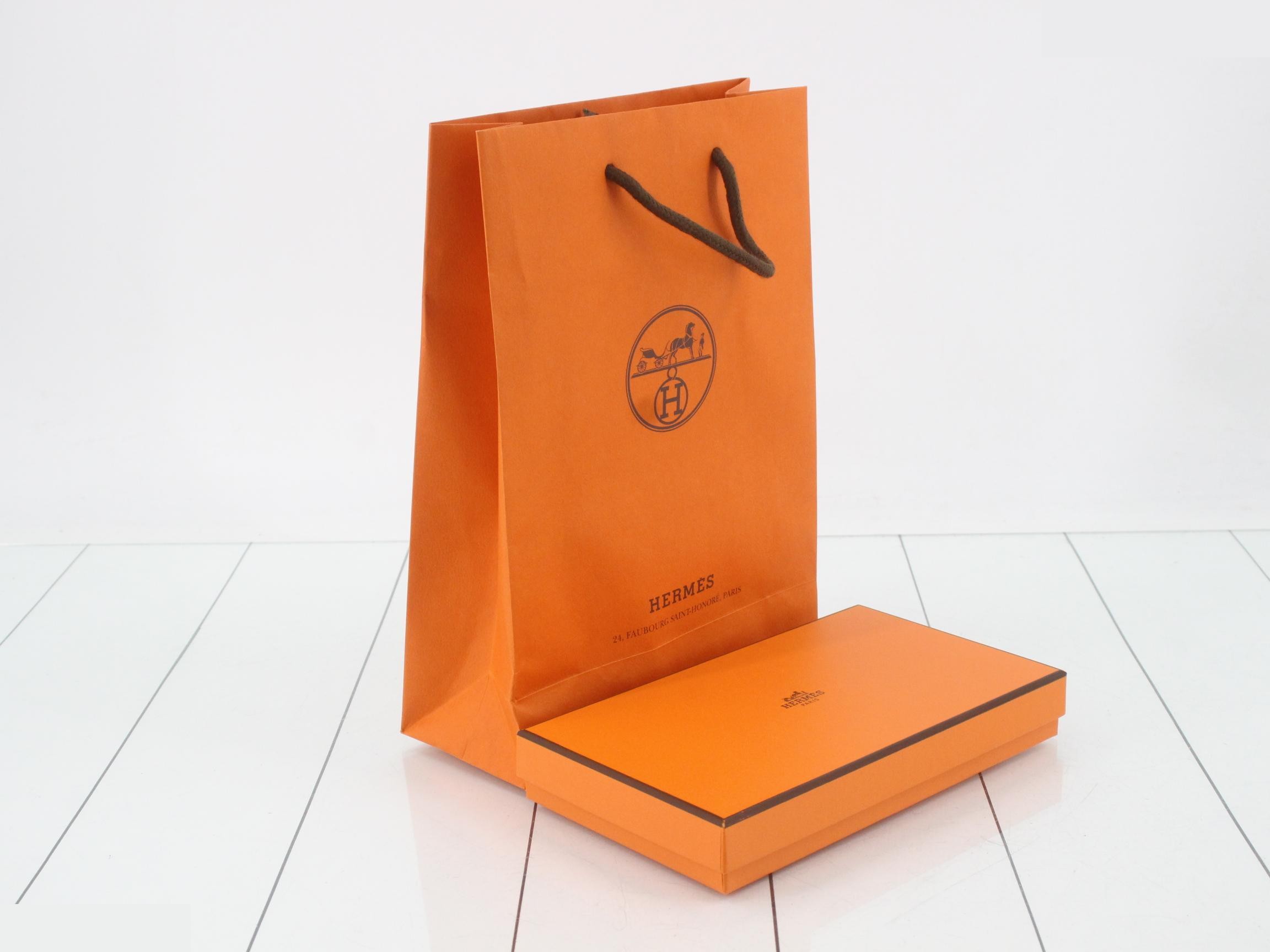 Wallet, Azap brand, long strap — view 5