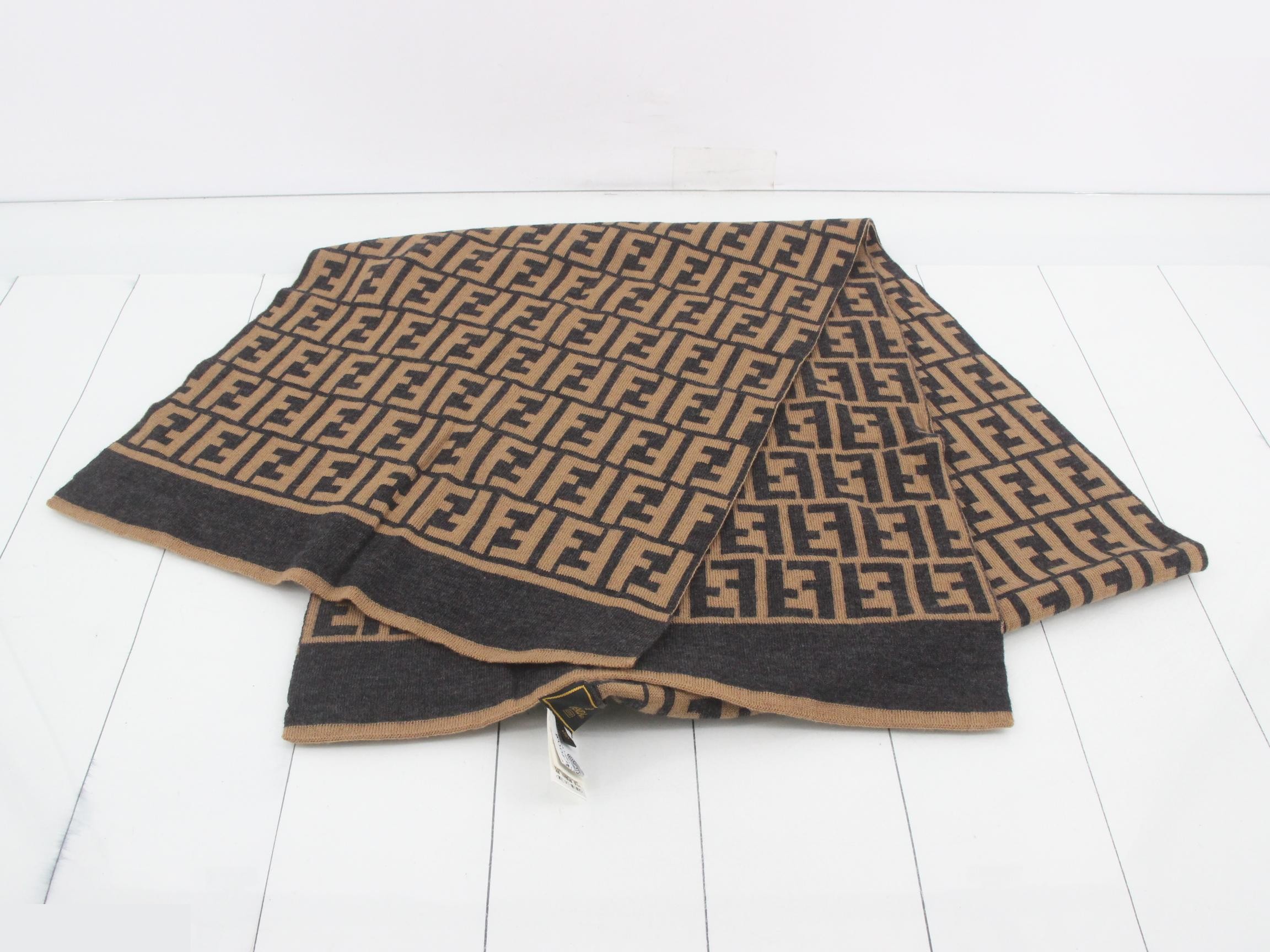 ZUCCA scarf with tag — view 2