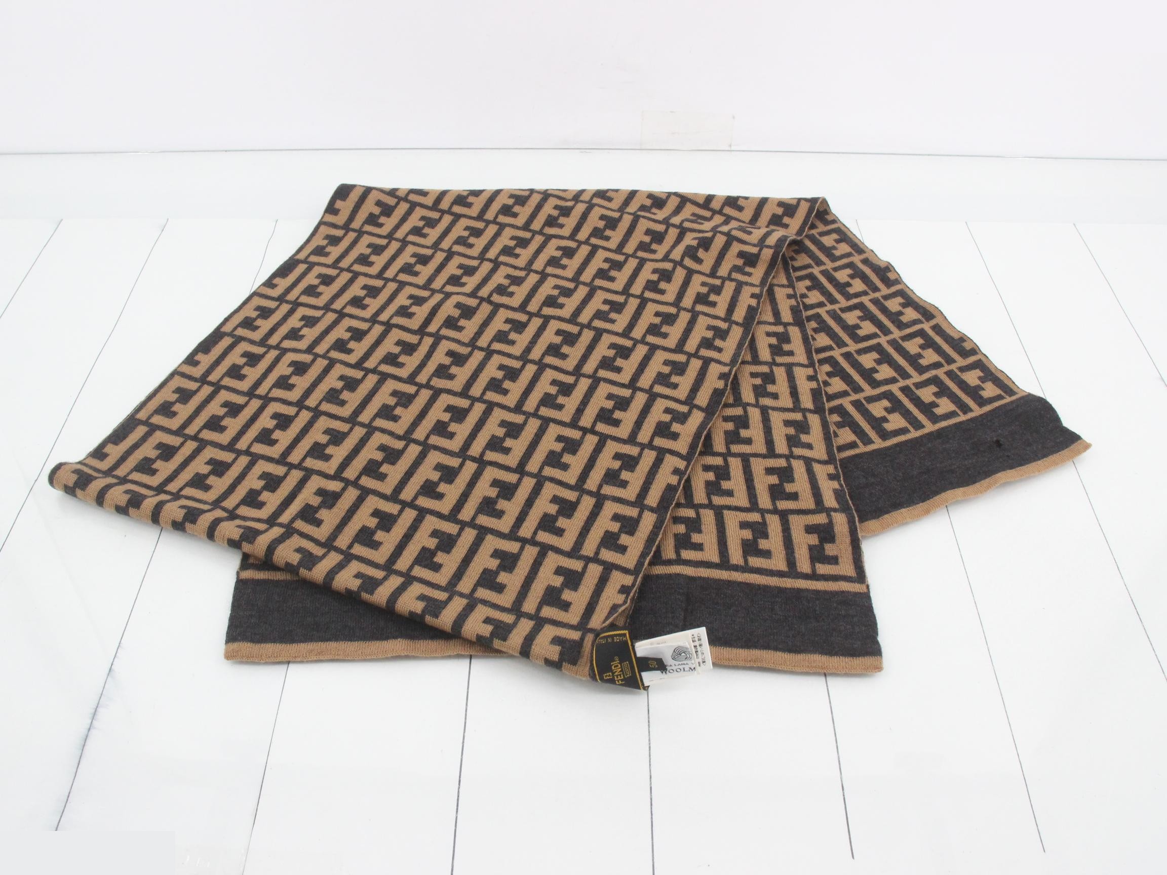 ZUCCA scarf with tag — view 3