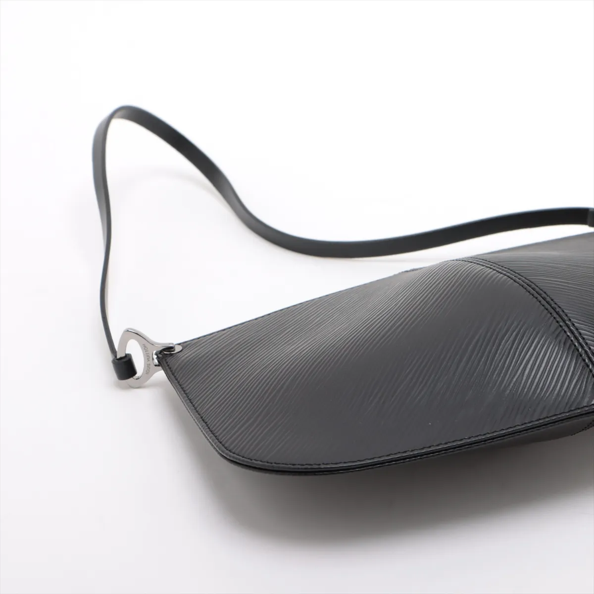 Epi Pochette Demilune M52622 SP0013 Black — view 4