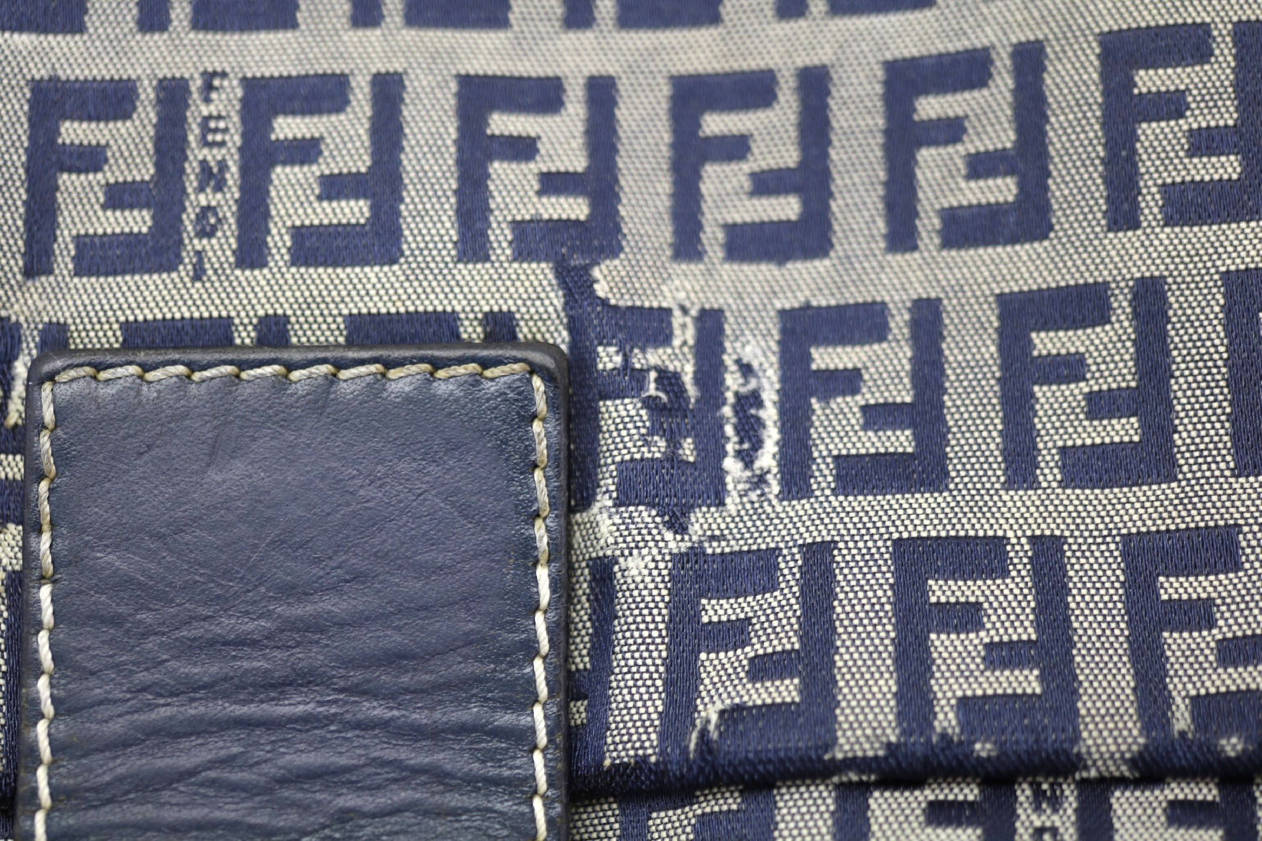 Zucchino Mamma Bucket Shoulder Bag — view 11