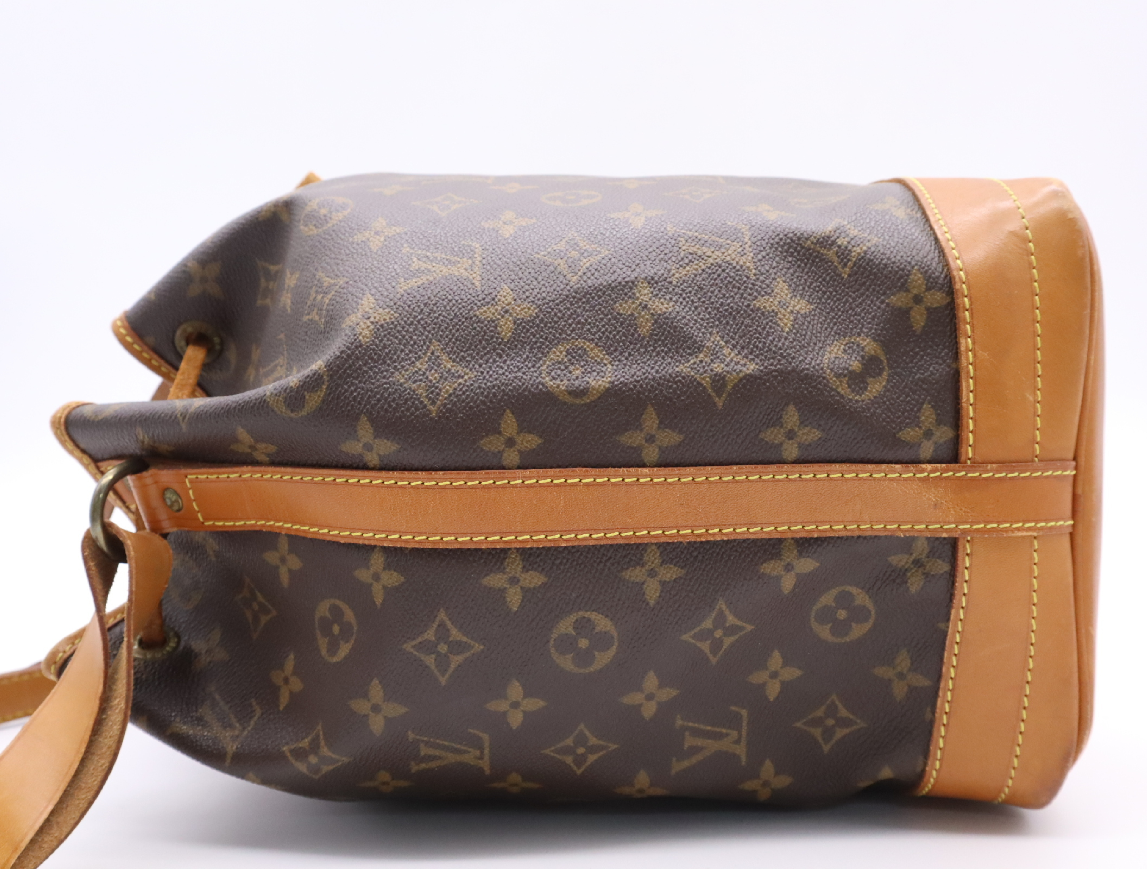 M42224 Monogram Noé Shoulder Bag — view 3