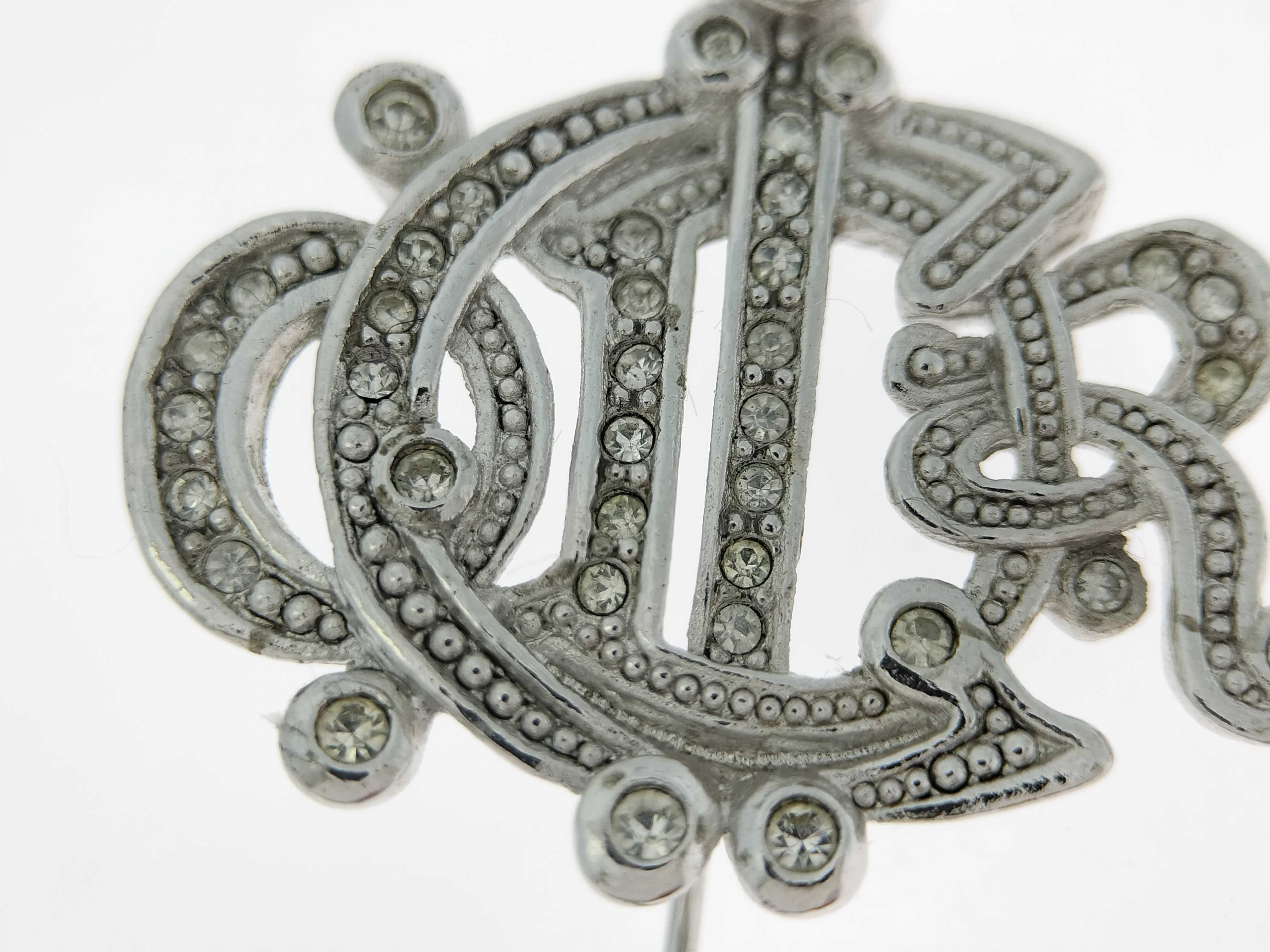 Christian / Brooch — view 11