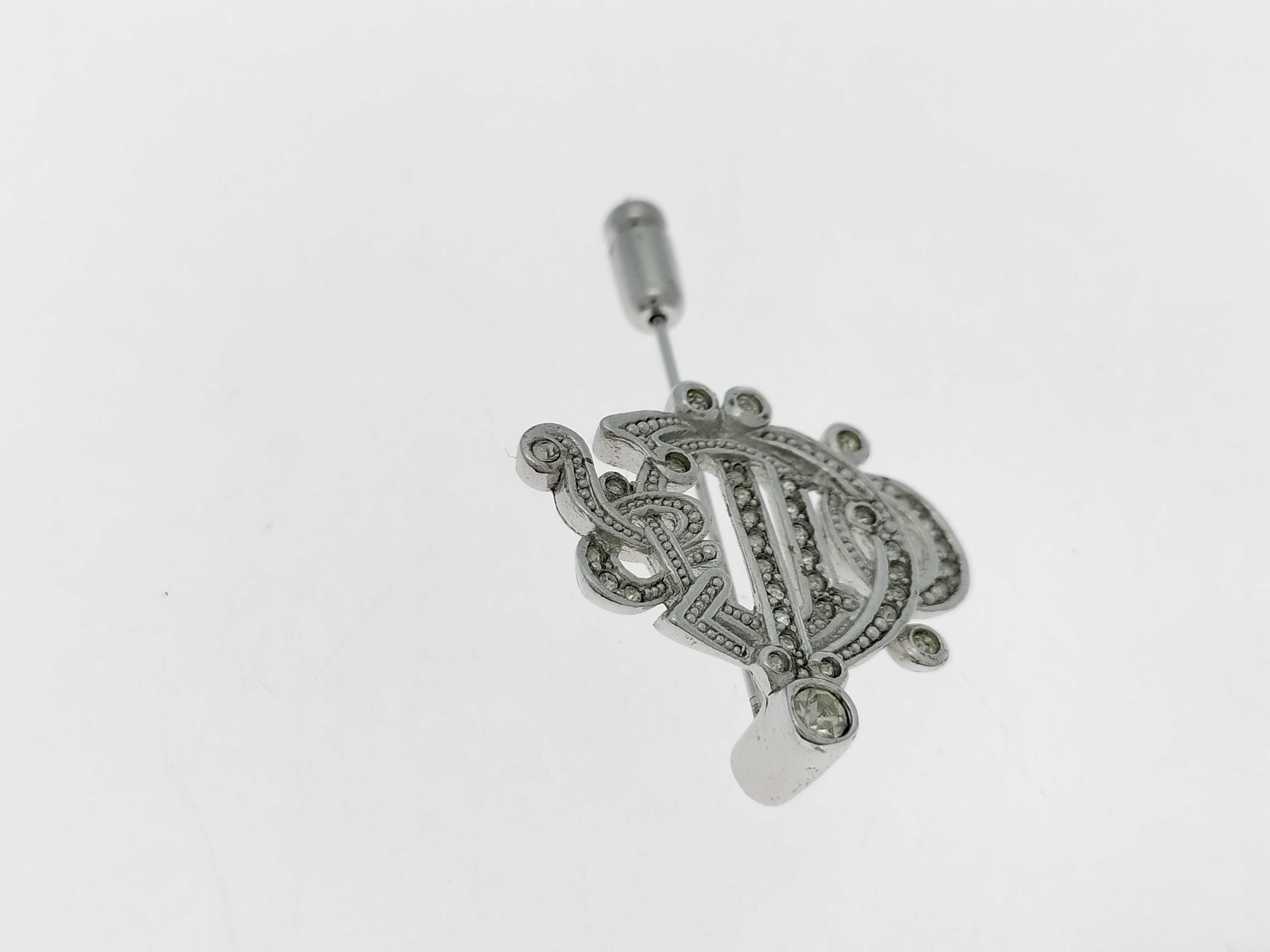 Christian / Brooch — view 6