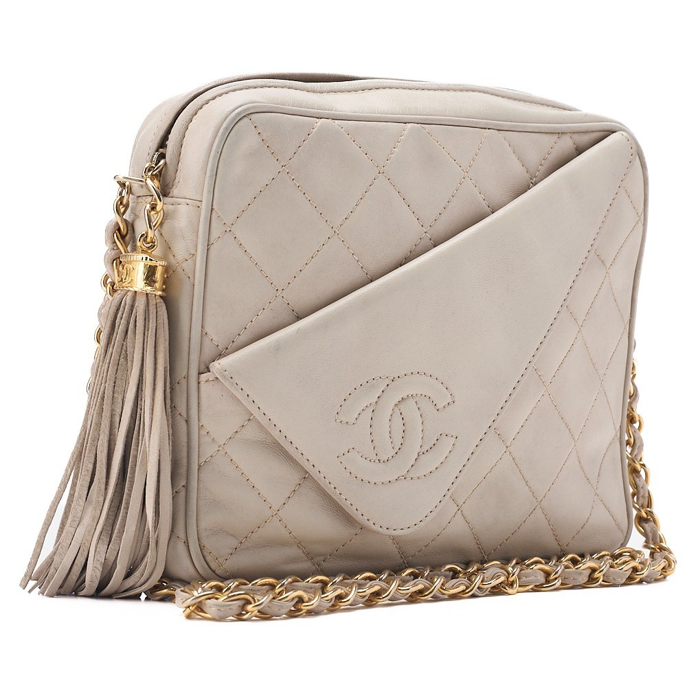 Lambskin Matelassé Chain Shoulder Bag with Coco Mark and Fringe, White — view 4