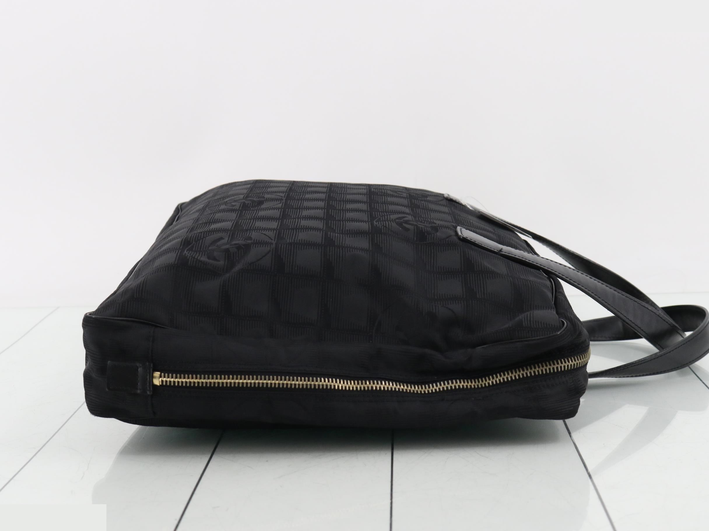 New Travel Nylon Handbag — view 3