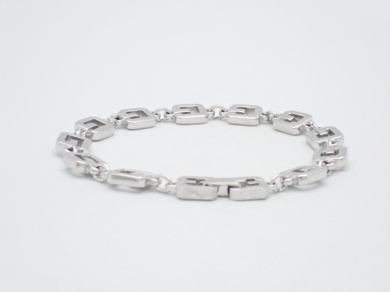 Other items in the line: Precious metal bracelets and bangles (metal), wrist circumference approximately 19.5 cm. — view 2