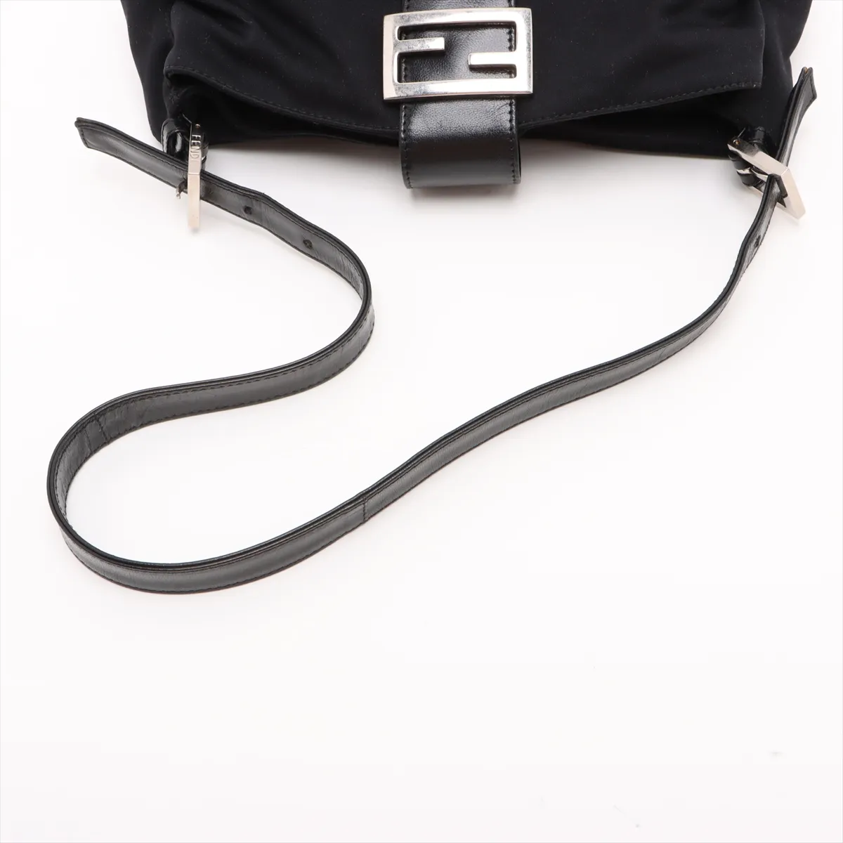 Mamma Bucket 26727 Cotton Jersey x Leather Shoulder Bag, Black — view 5