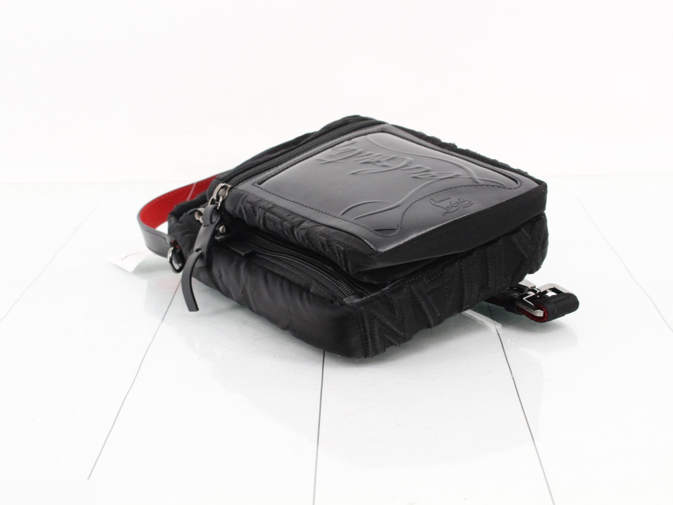 Other lines: Bags and Wallets — view 5