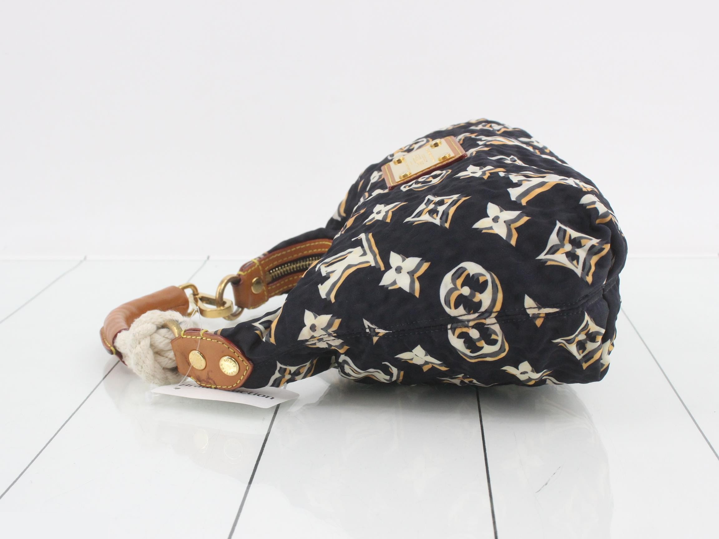 Monogram Bulle PM Marine Hobo Handbag M40238 — view 4