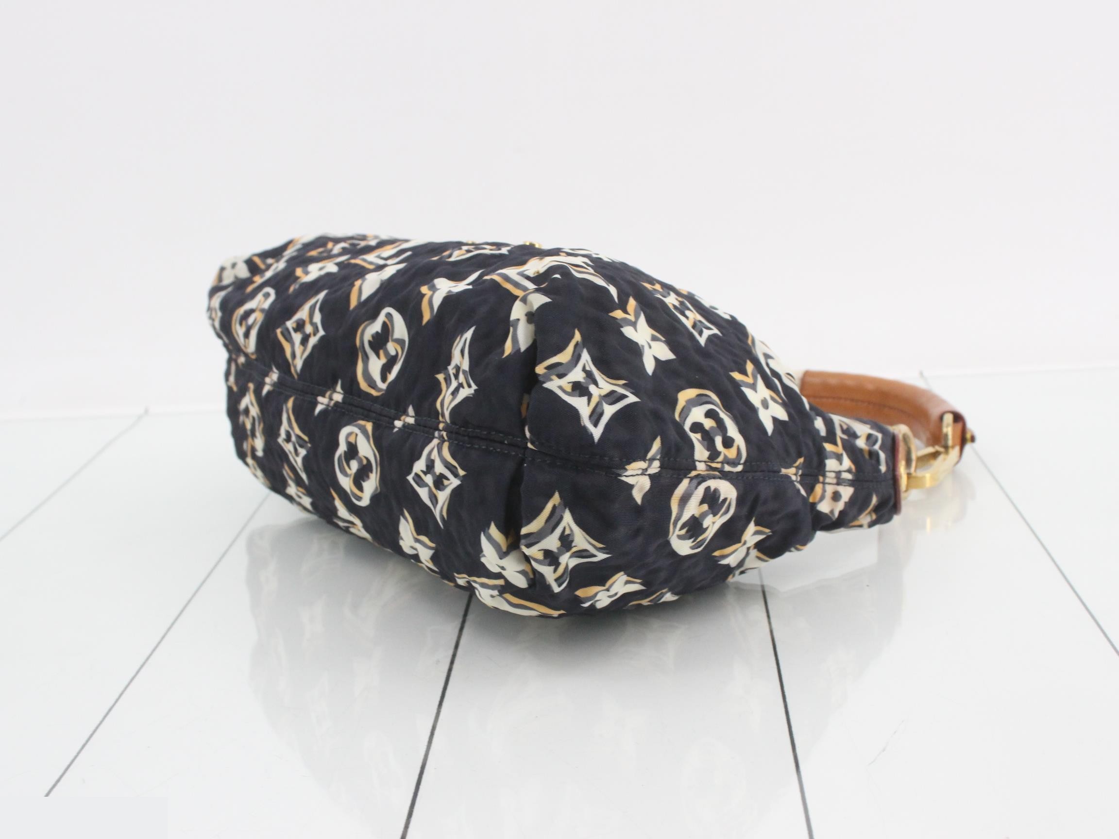 Monogram Bulle PM Marine Hobo Handbag M40238 — view 6