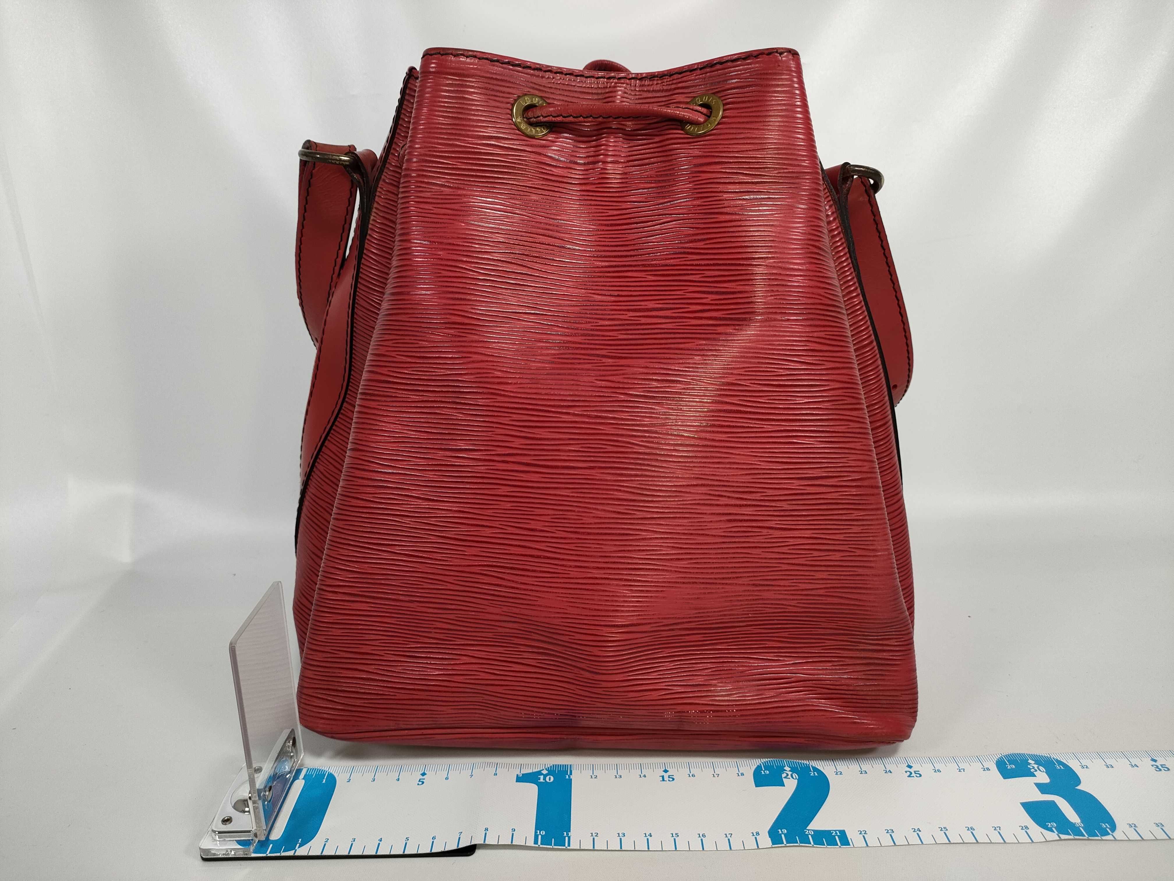 Epi Noé Shoulder Bag — view 2