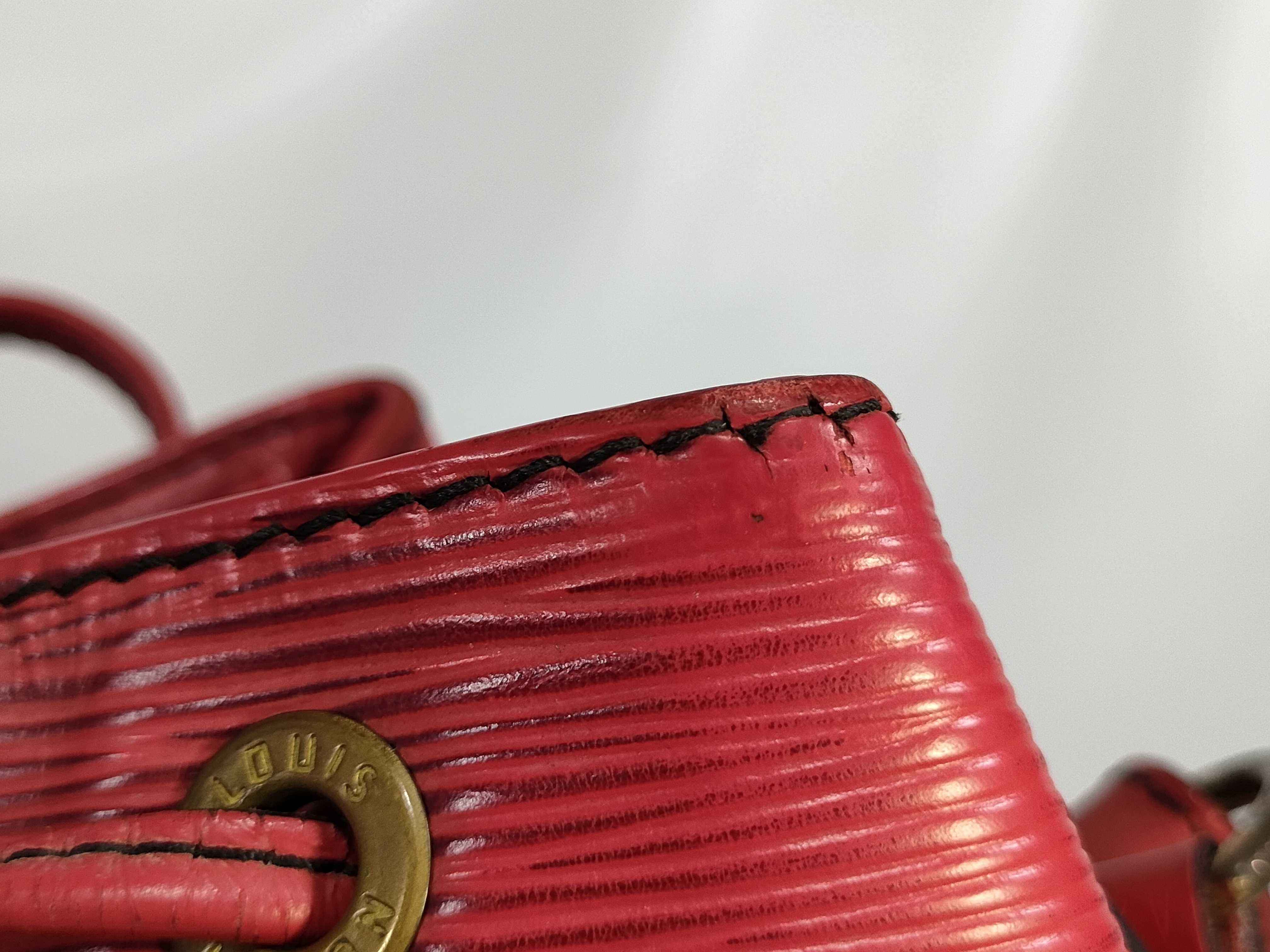 Epi Noé Shoulder Bag — view 10
