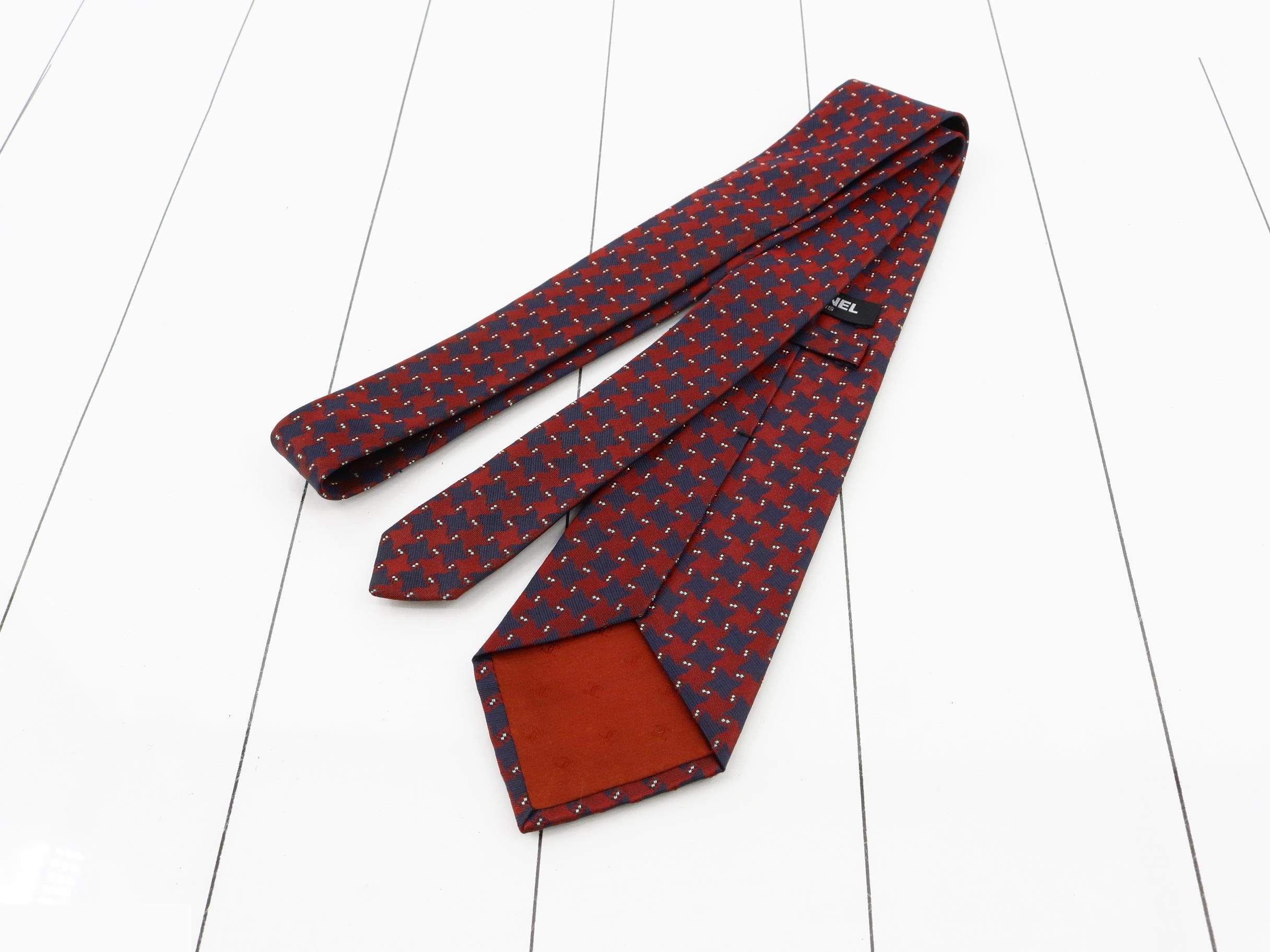 Other lines: Small items, accessories, ties — view 2