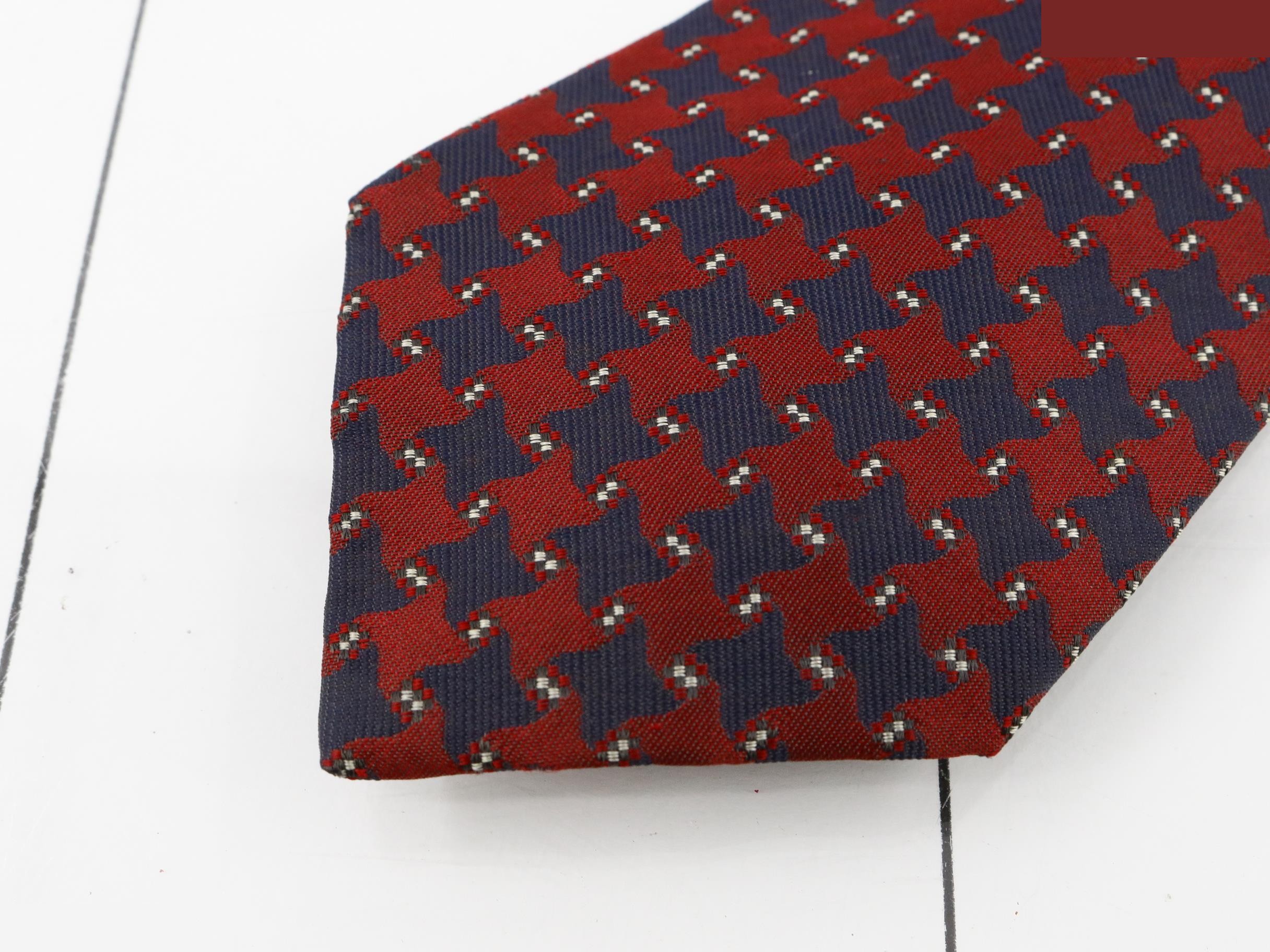 Other lines: Small items, accessories, ties — view 3