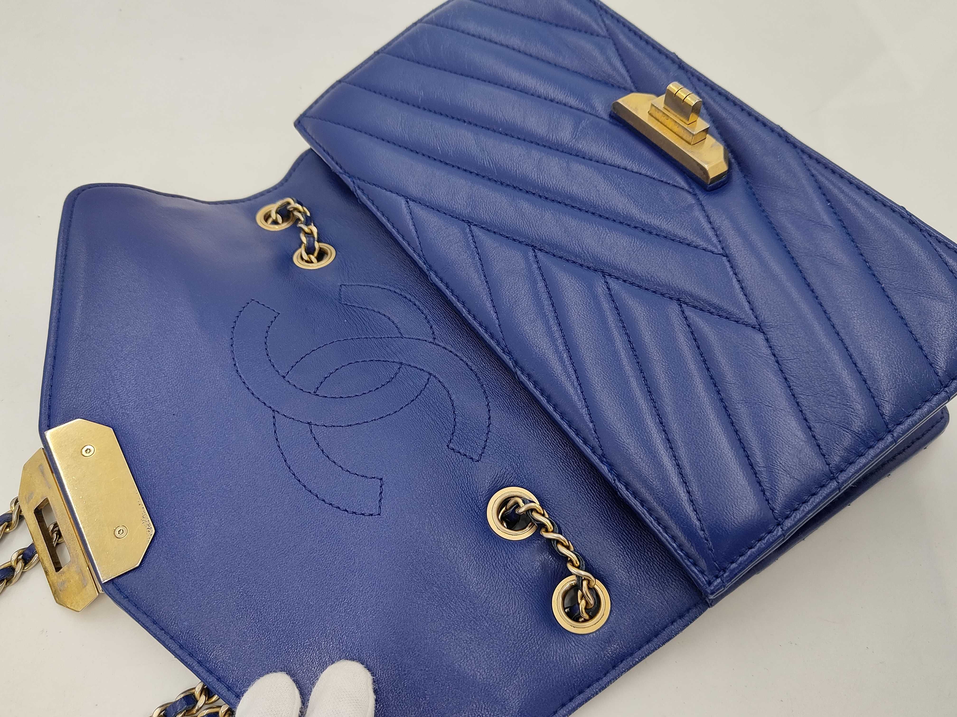 Gabrielle Bias Stitch Chain Shoulder Bag (with seal) — view 6